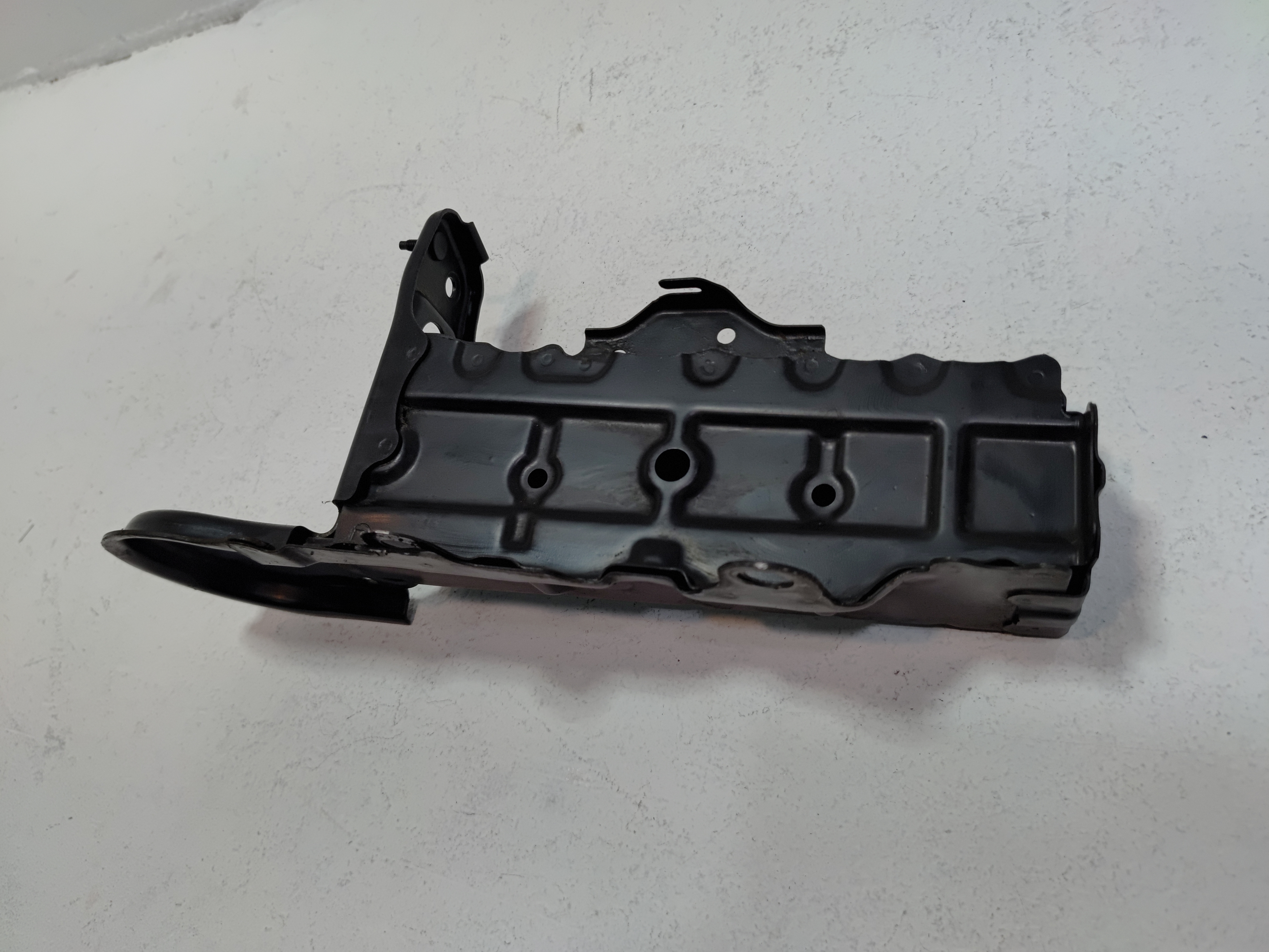 2018-2025 TOYOTA CAMRY FRONT LEFT SIDE BUMPER REINFORCEMENT SUPPORT BRACKET OEM