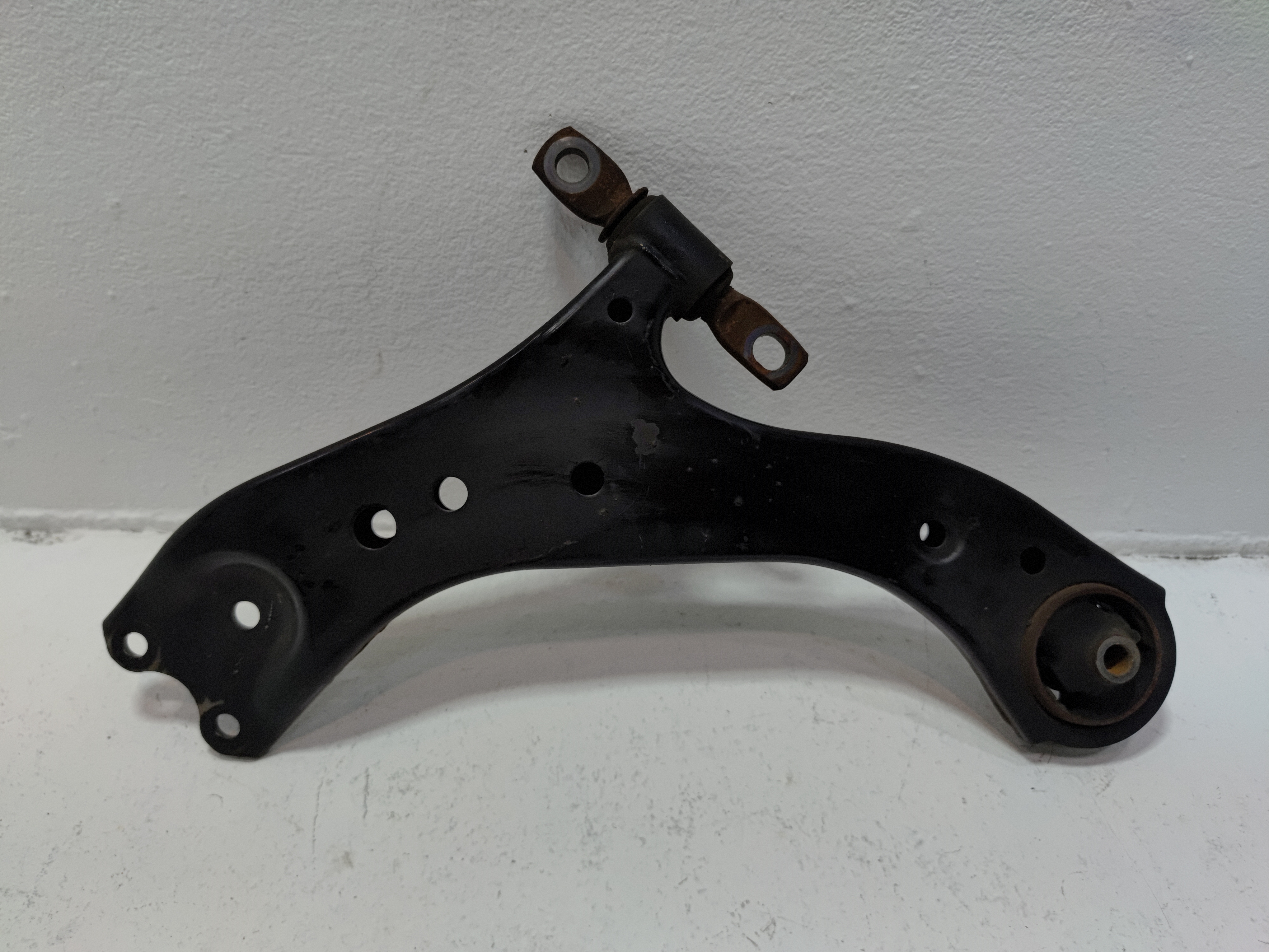 2018-2025 TOYOTA CAMRY FRONT LEFT DRIVER SIDE LOWER CONTROL ARM OEM