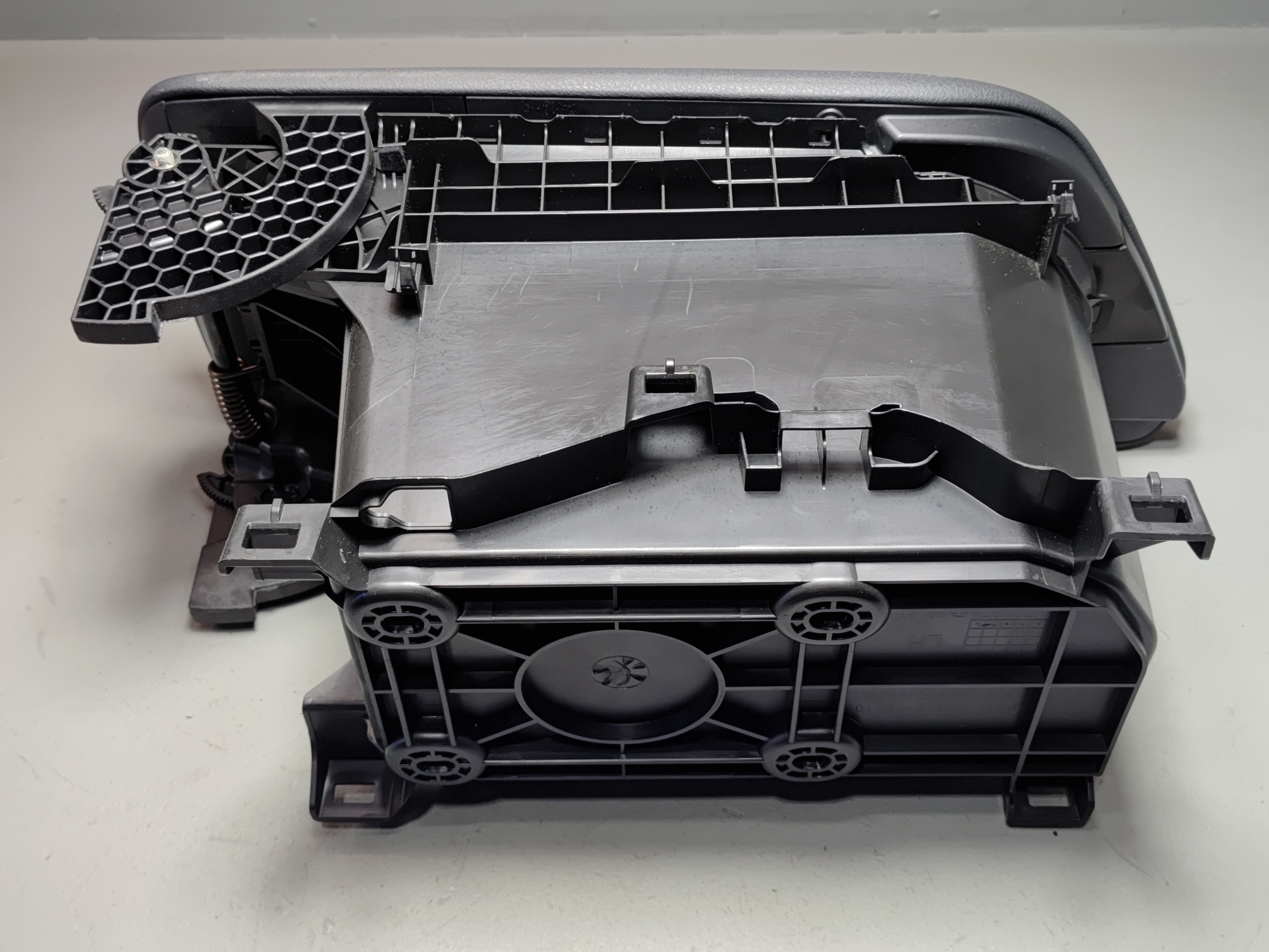 2018-2024 TOYOTA CAMRY CENTER CONSOLE STORAGE COMPARTMENT TRAY W/ ARMREST OEM