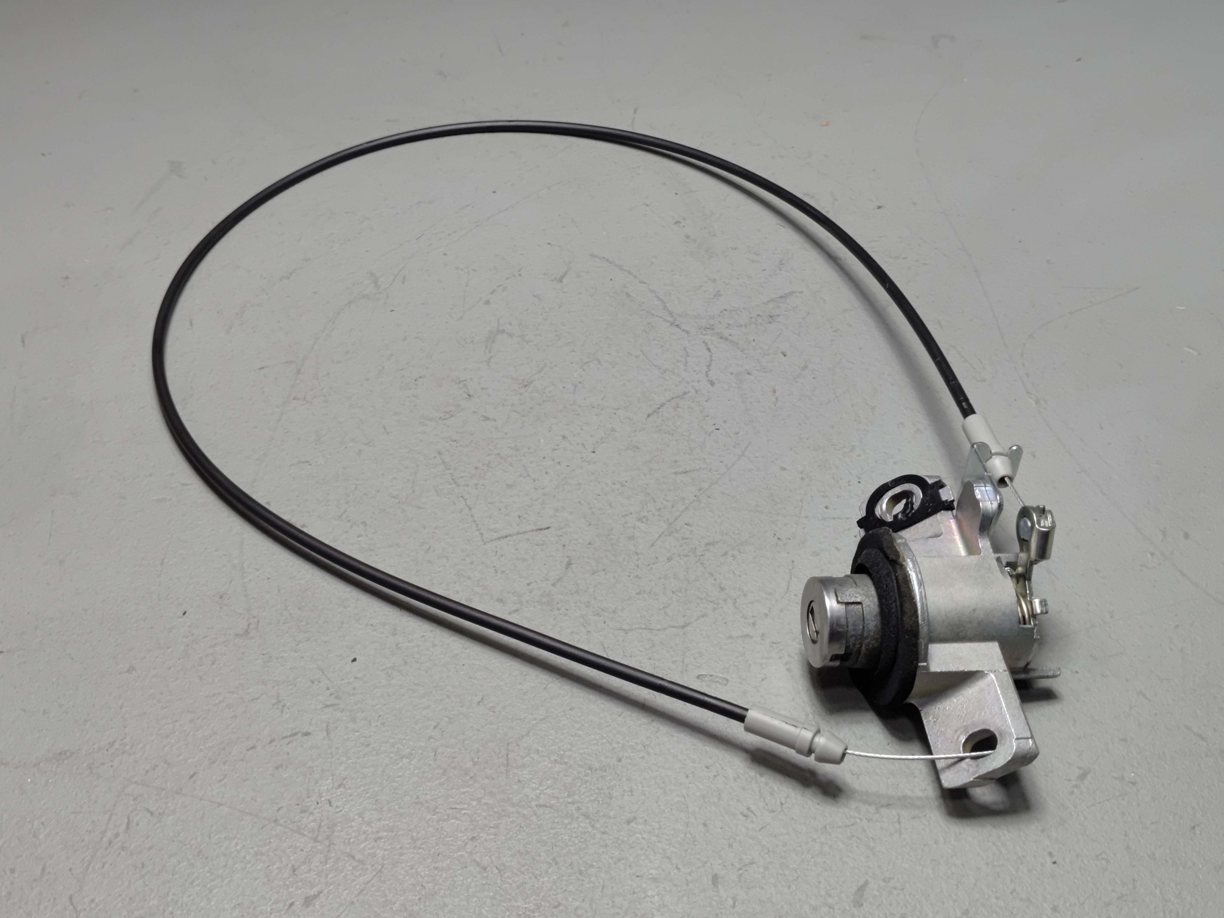 2018-2024 TOYOTA CAMRY REAR TRUNK DECK LID LATCH LOCK CYLINDER W/ CABLE OEM