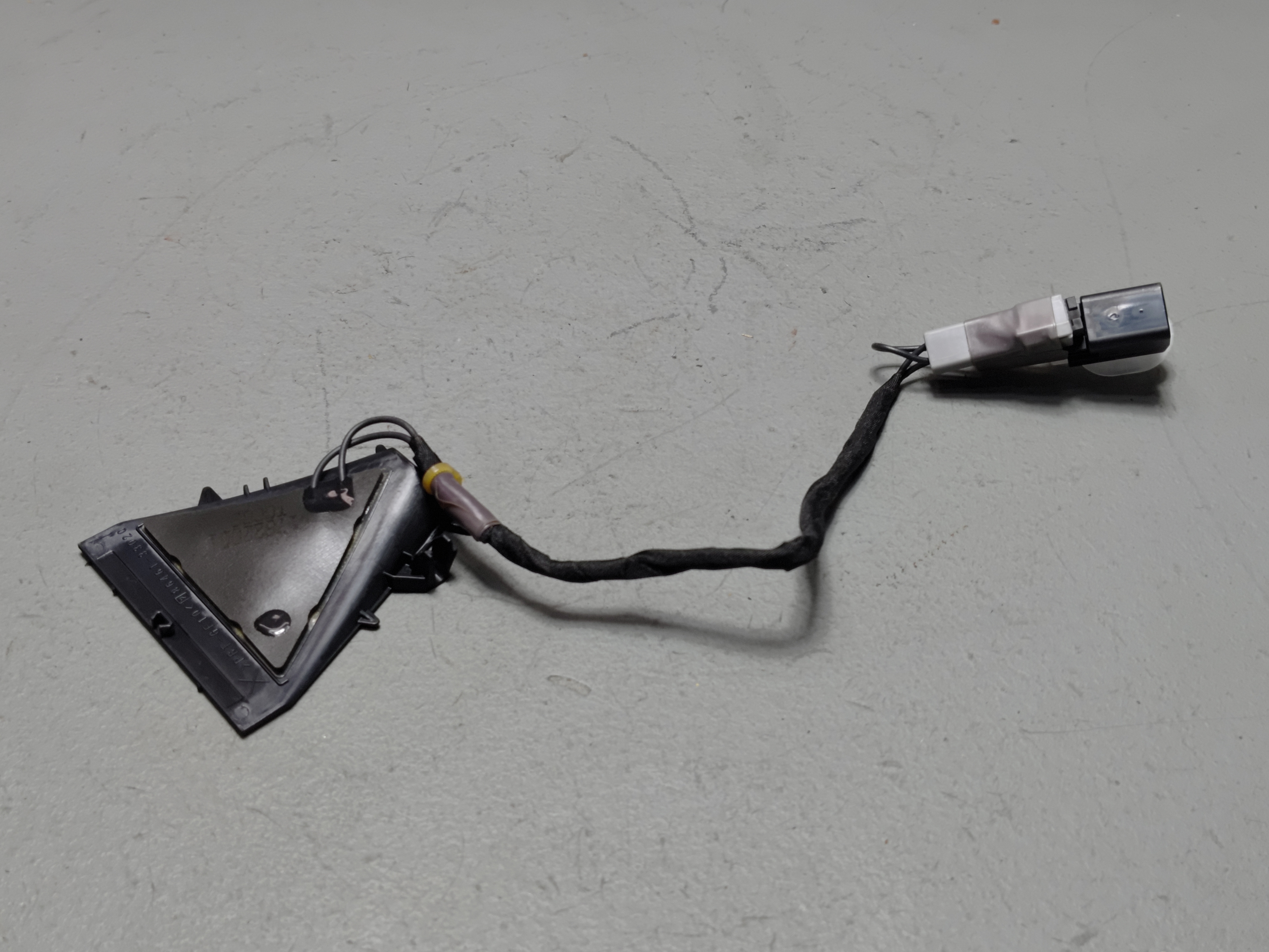 OEM TOYOTA CAMRY 2018-2020 WINDSHIELD FRONT HOOD FORWARD RECOGNITION LID SWITCH