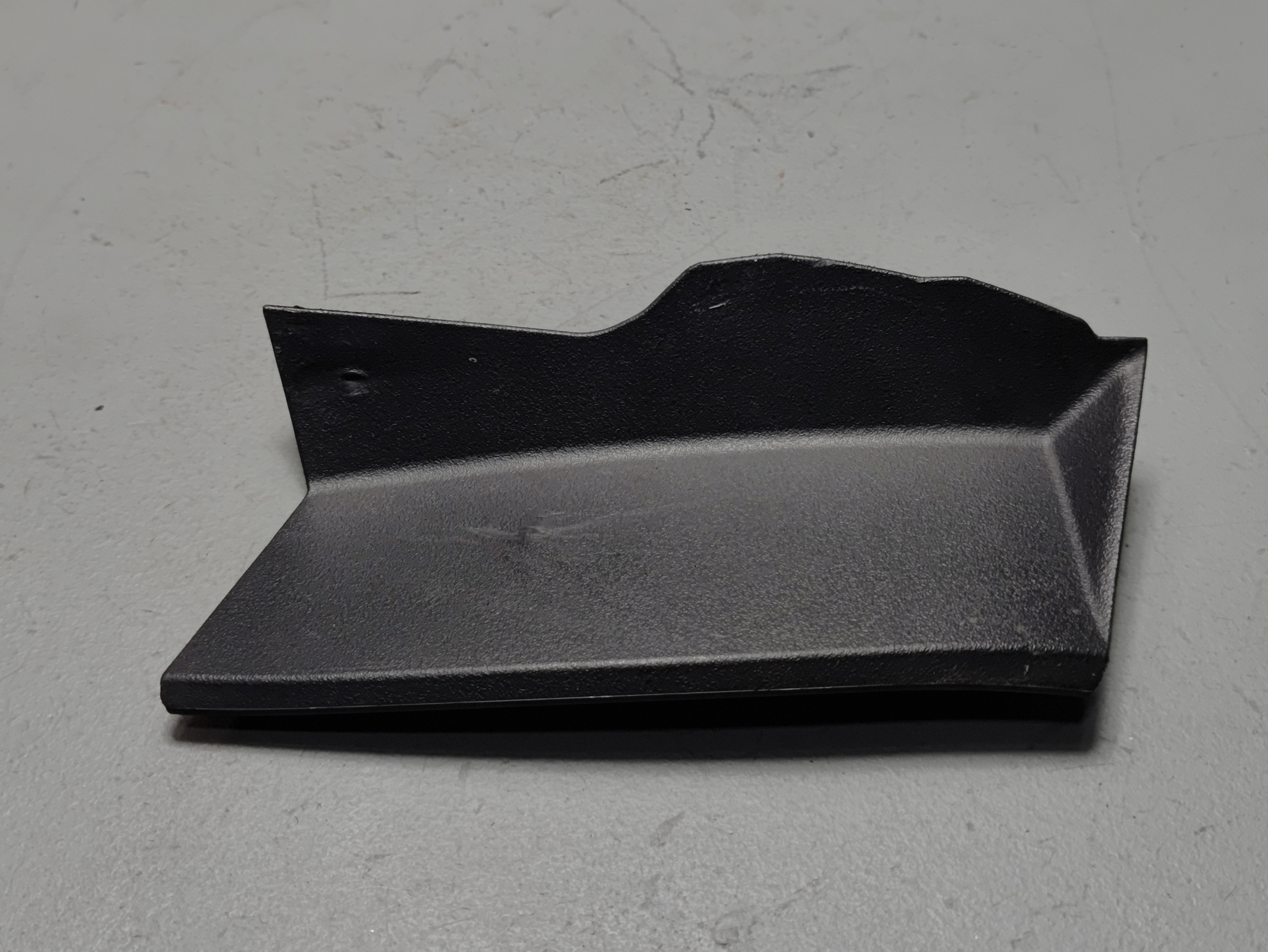 2018-2020 TOYOTA CAMRY REAR DRIVER SIDE TAILLIGHT LIGHT LAMP COVER PANEL OEM