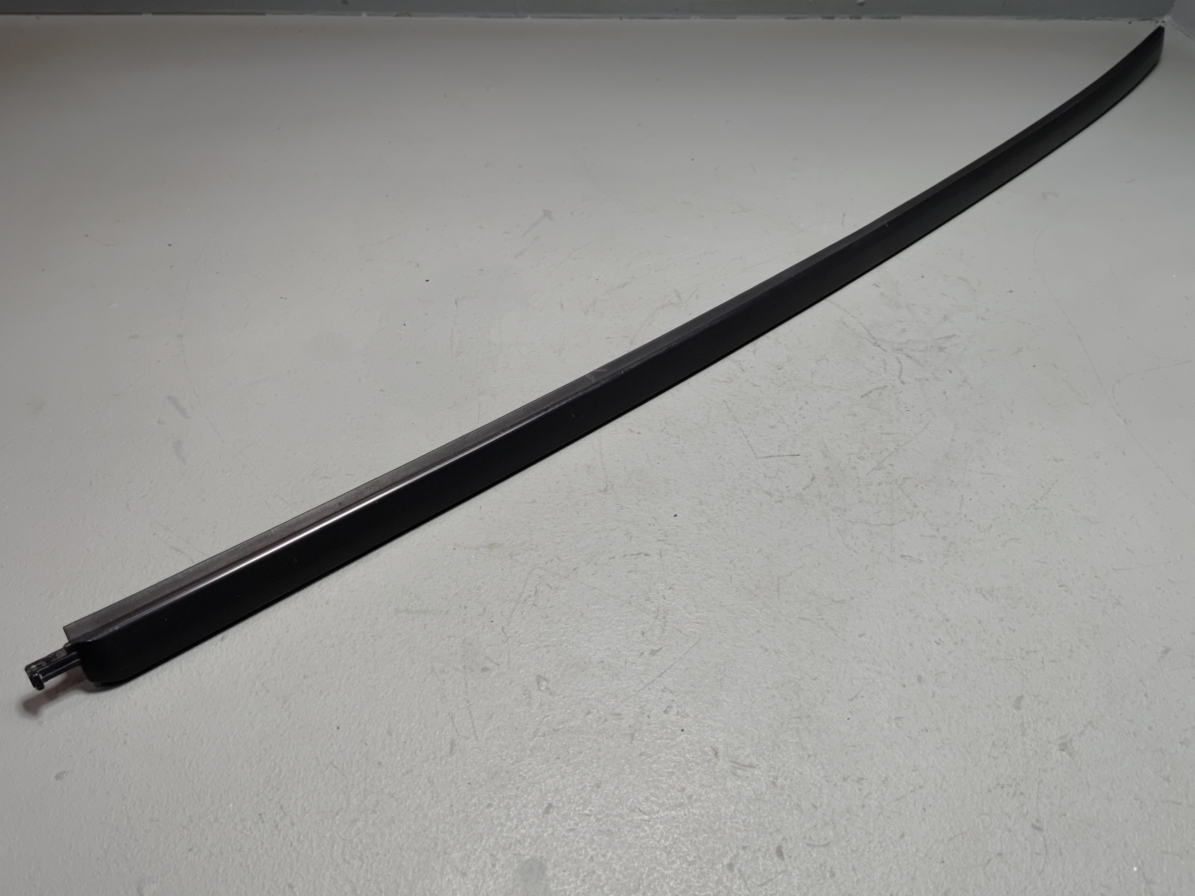 2018-2024 TOYOTA CAMRY FRONT WINDSHIELD DRIVER SIDE DRIP SEAL MOLDING OEM