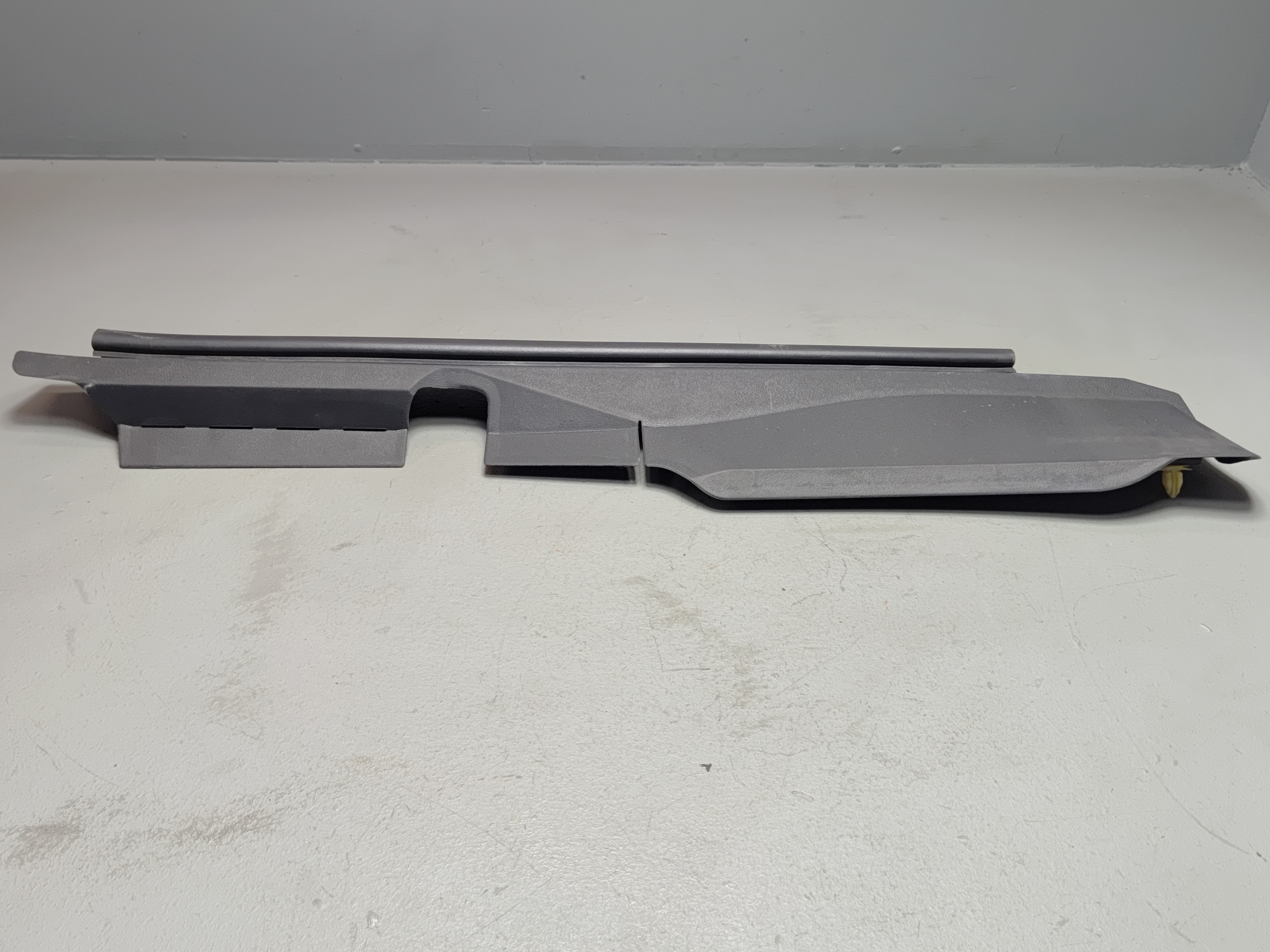 2018-2024 TOYOTA CAMRY FRONT DRIVER FENDER PROTECTOR LEDGE COVER PANEL OEM