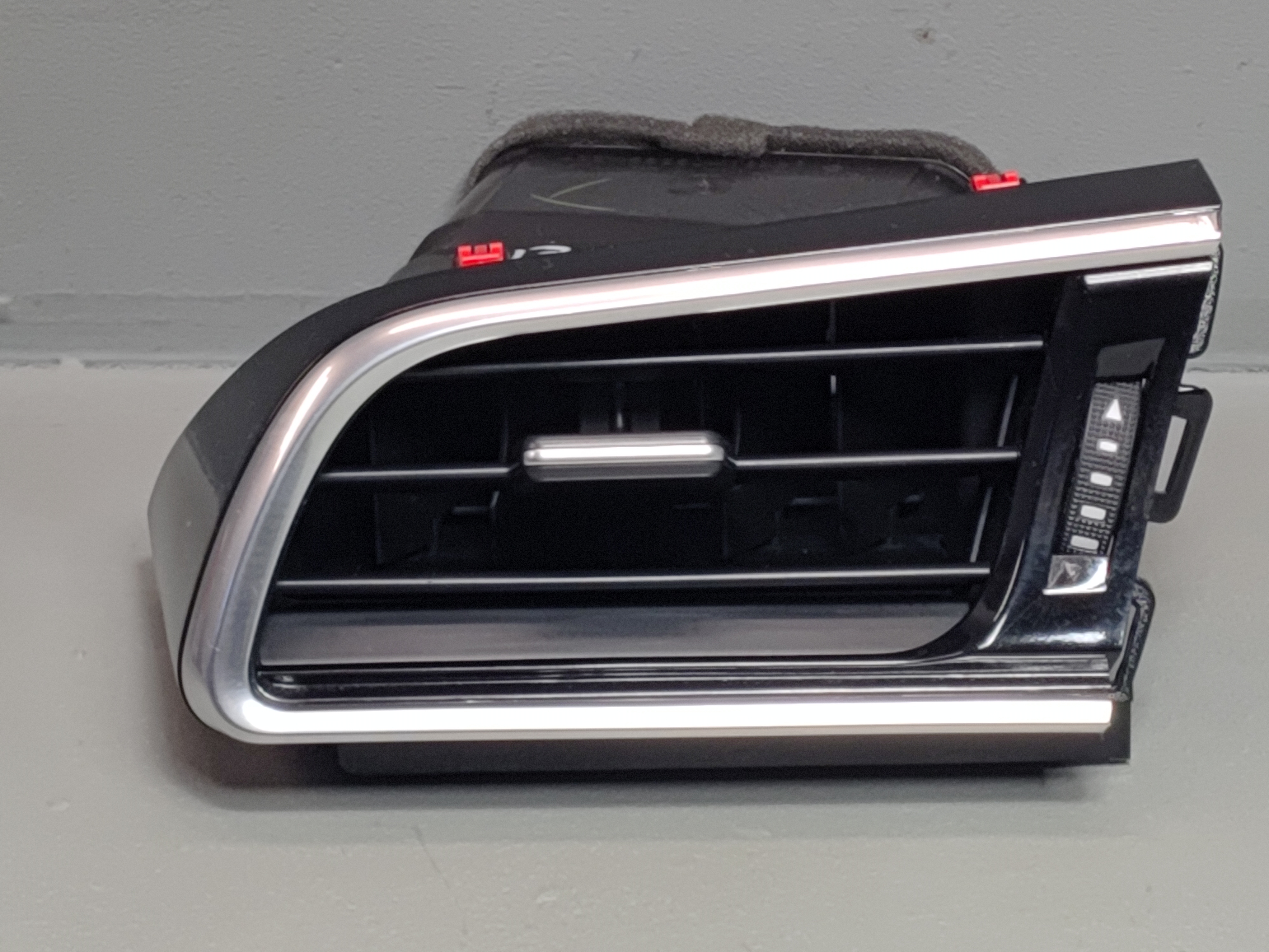 2018 TOYOTA CAMRY DASH DASHBOARD LEFT DRIVER SIDE OUTER AIR VENT GRILLE OEM