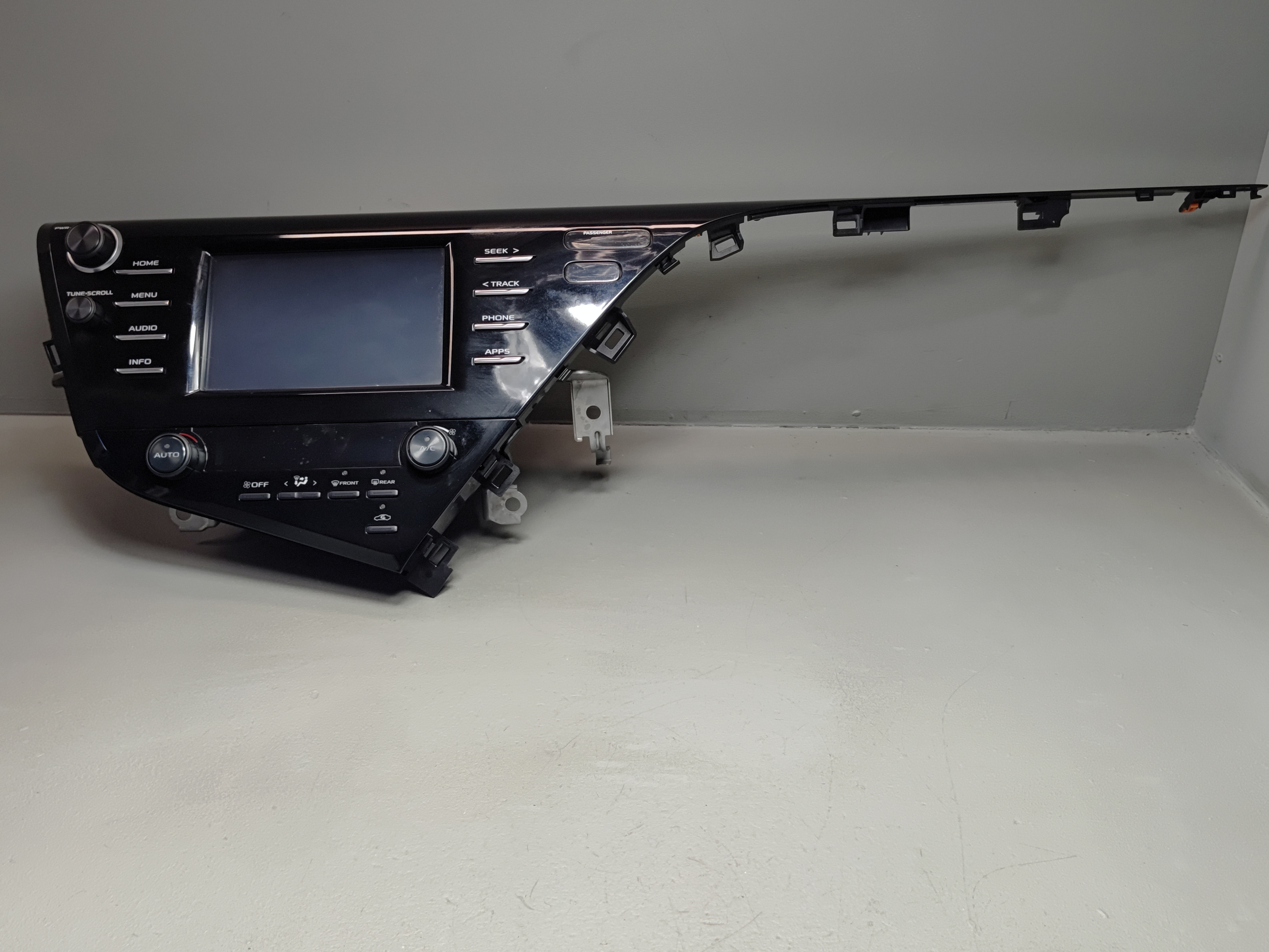 2018-2019 TOYOTA CAMRY 7