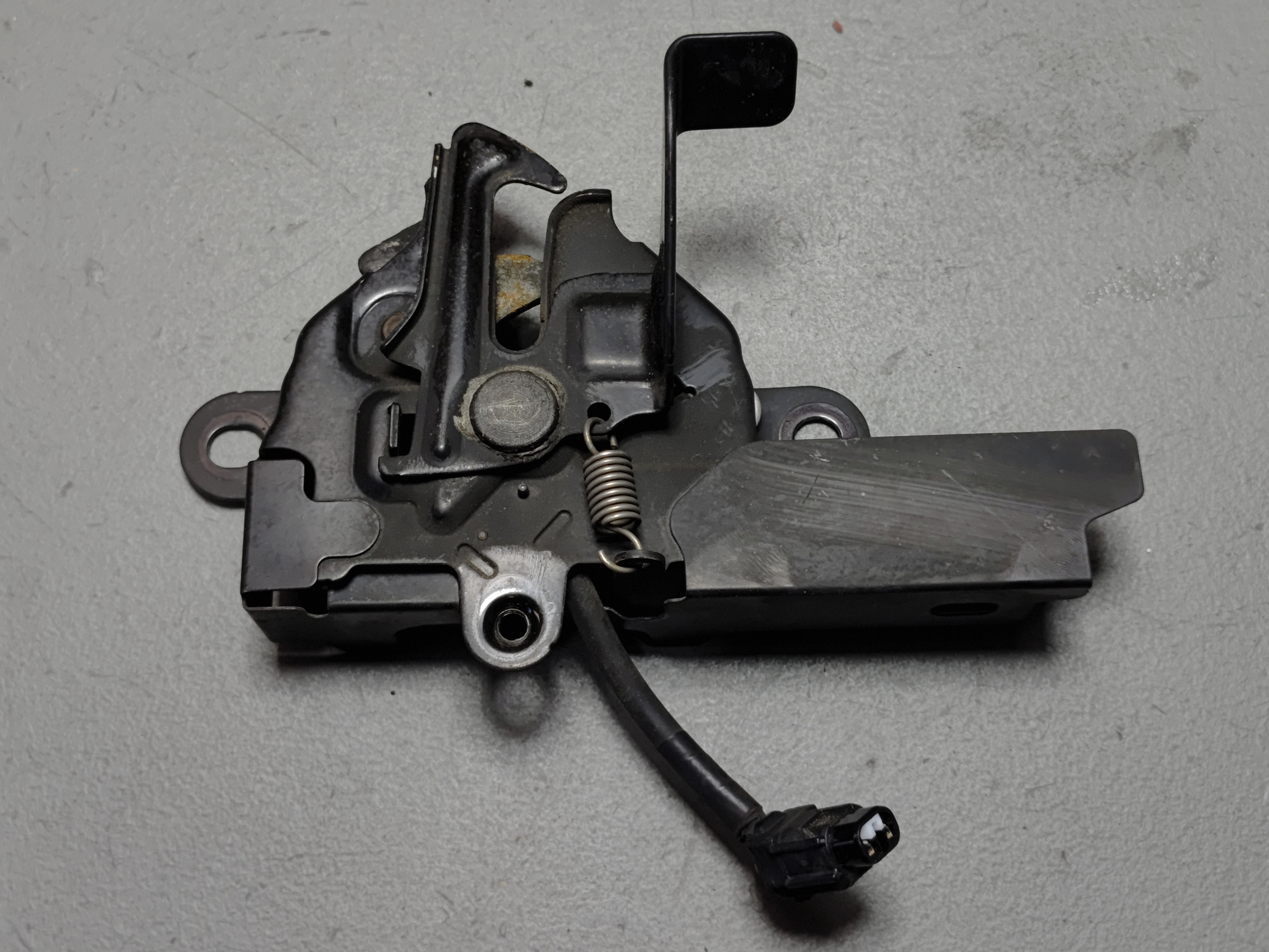 TOYOTA CAMRY HOOD BONNET LOCK LATCH OEM 2018 - 2024