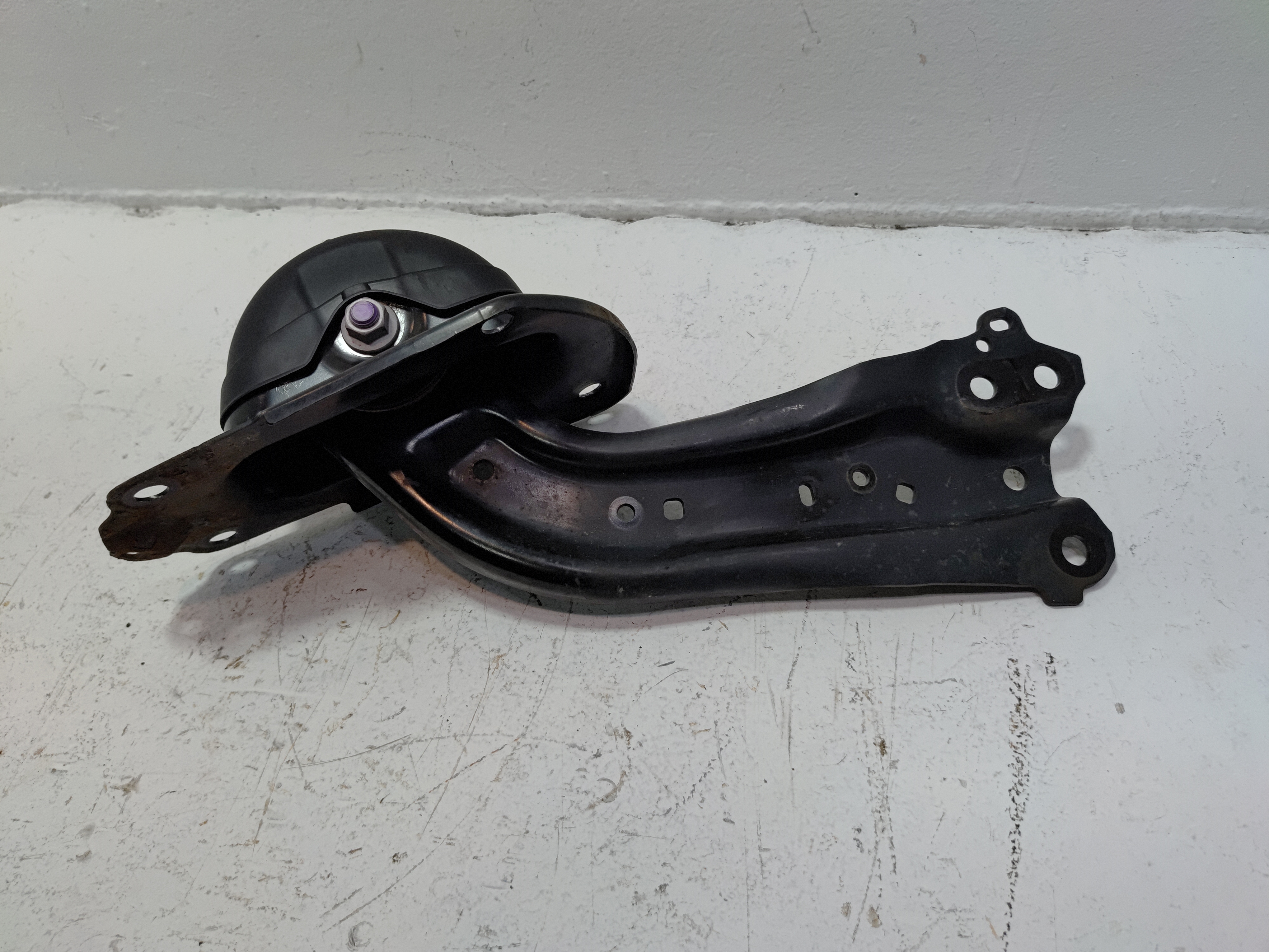 2018-2024 TOYOTA CAMRY REAR LEFT DRIVER SIDE TRAILING CONTROL ARM BRACKET OEM
