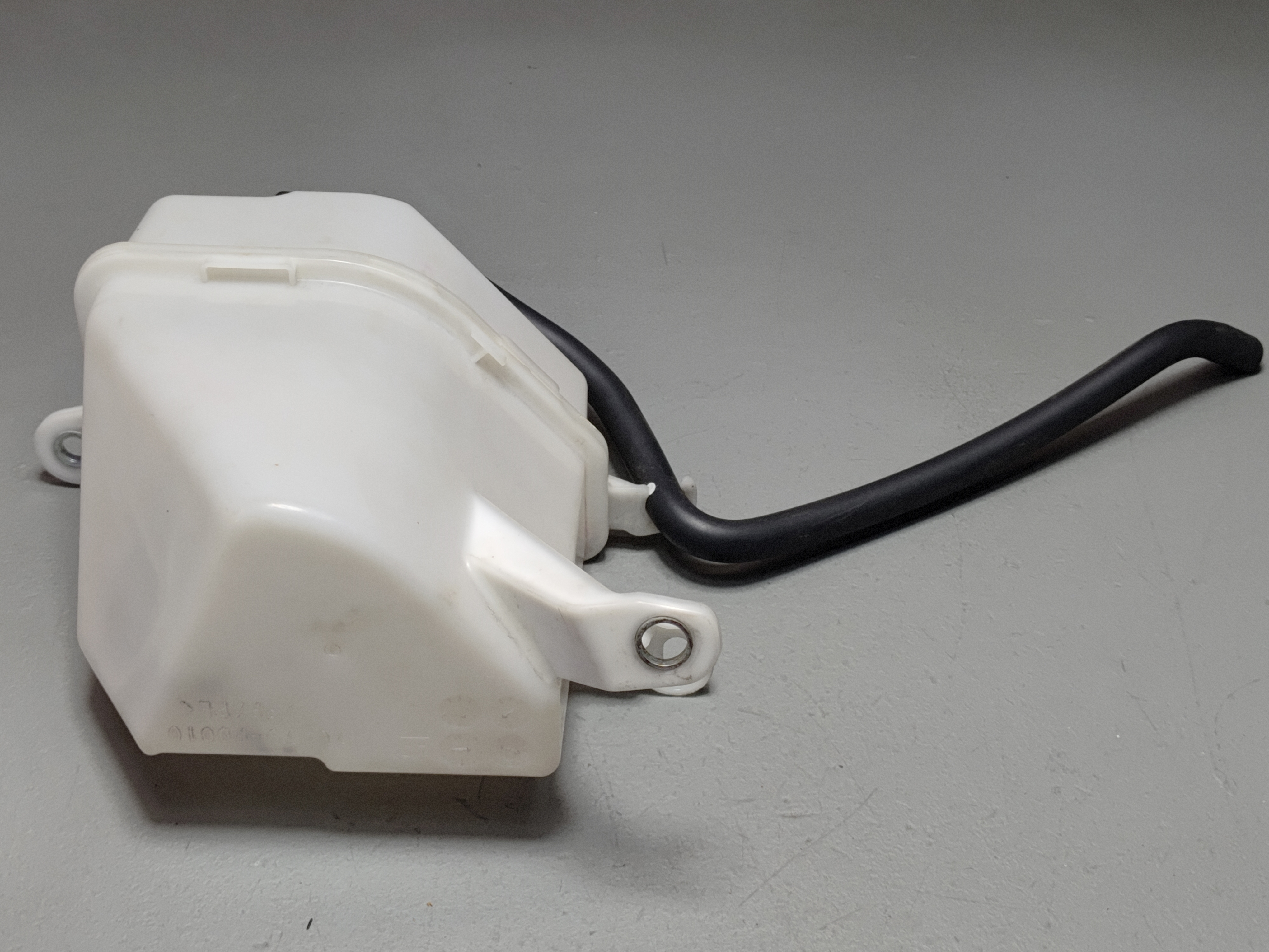 2018-2025 TOYOTA CAMRY 2.5L ENGINE EXPANSION TANK COOLANT RESERVOIR OEM