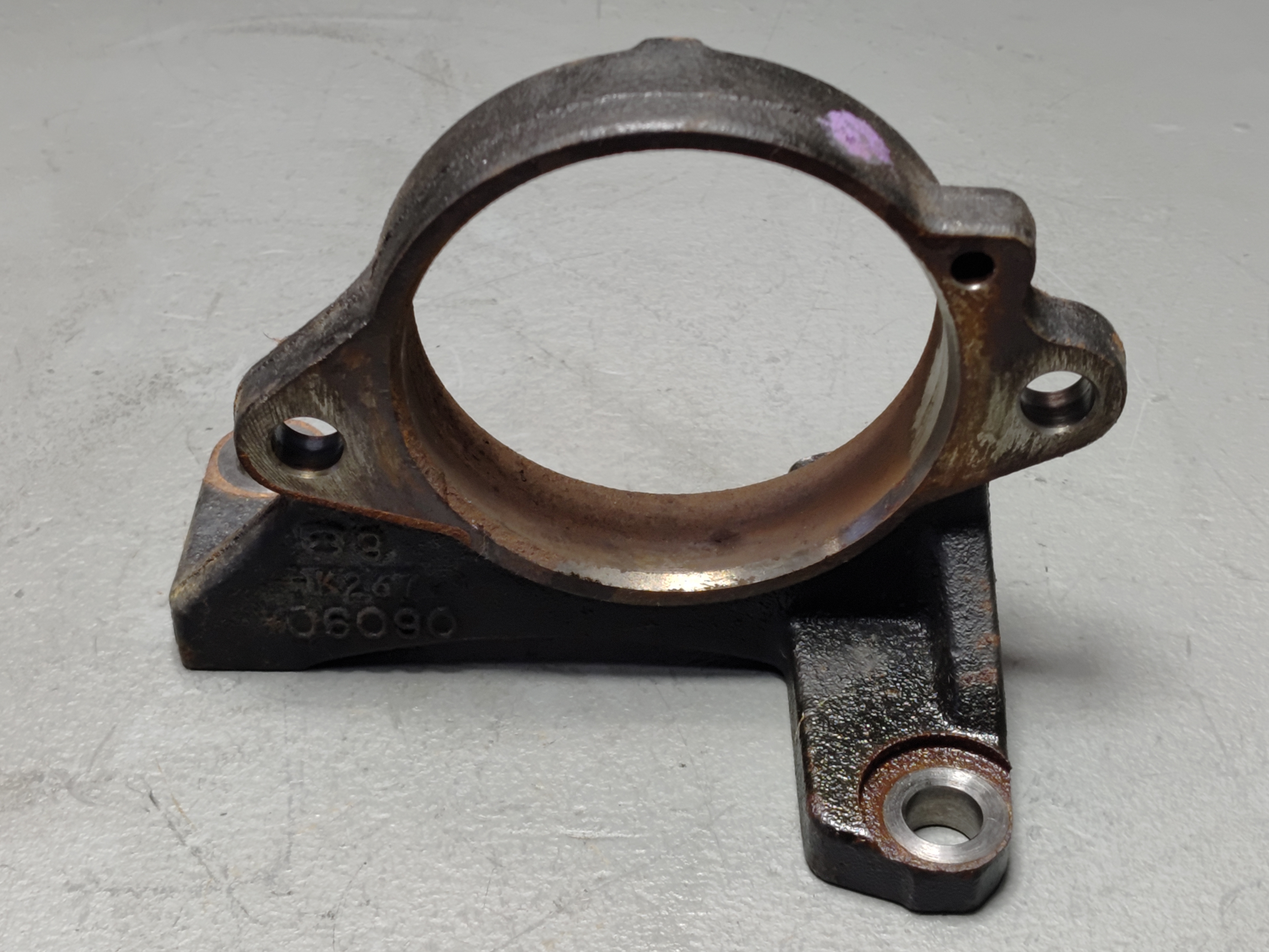 2020-2025 Toyota Highlander Front Right Axle Drive Shaft Bearing Bracket OEM