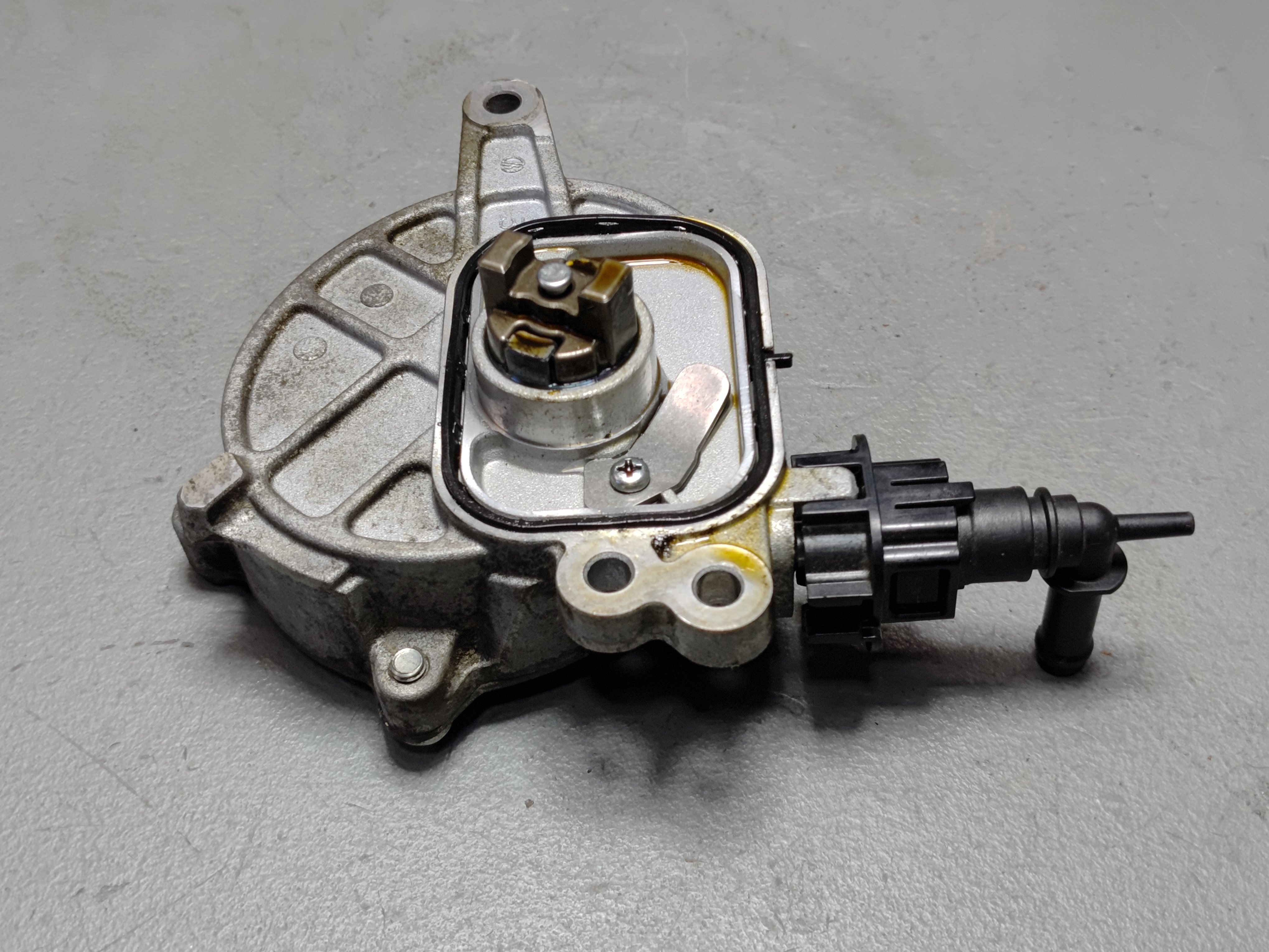 2023-2024 Toyota Highlander Power Brake Booster Vacuum Pump OEM