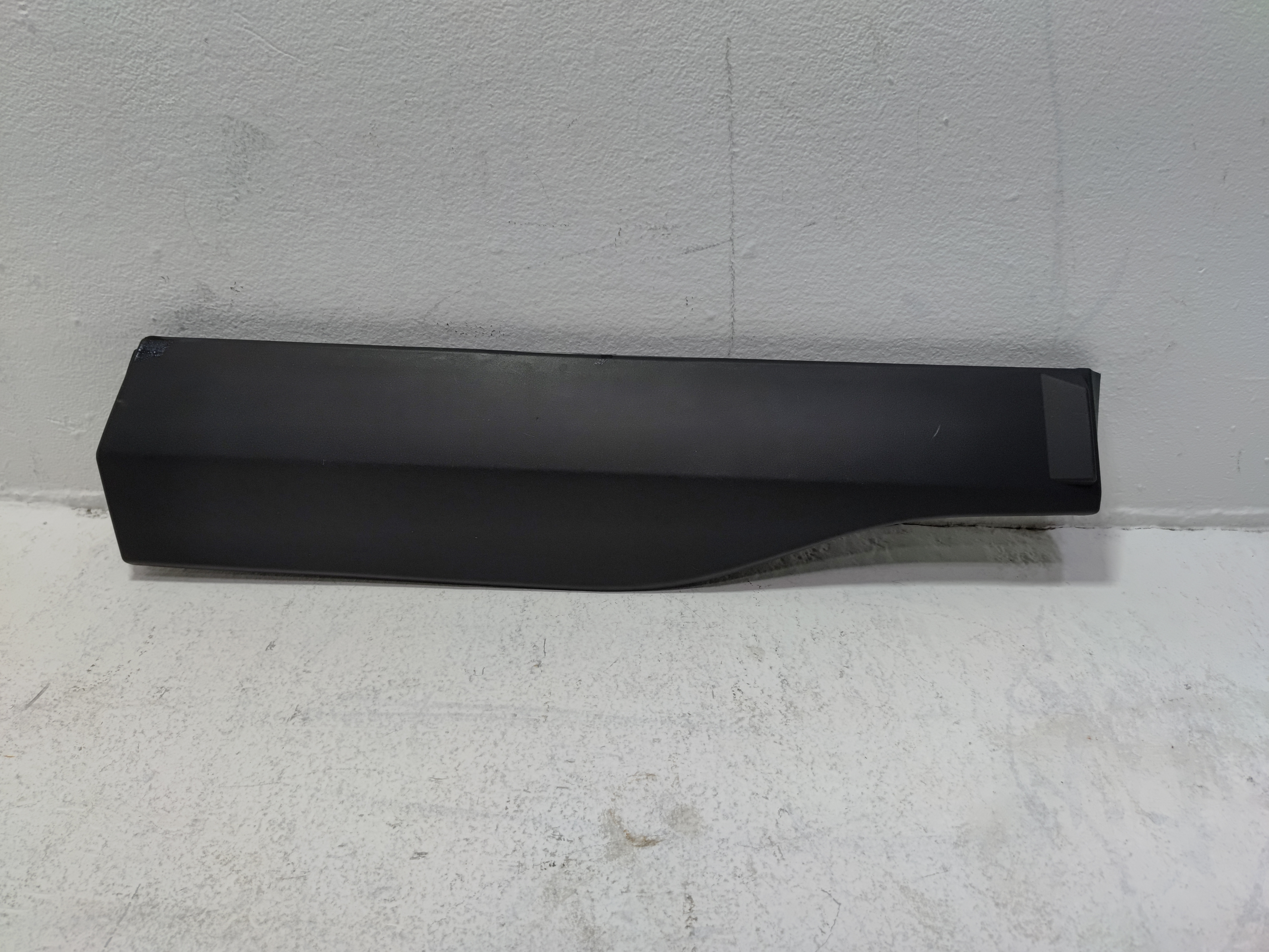 2019-2025 TOYOTA RAV4 REAR RIGHT PASSENGER SIDE DOOR LOWER MOLDING OEM