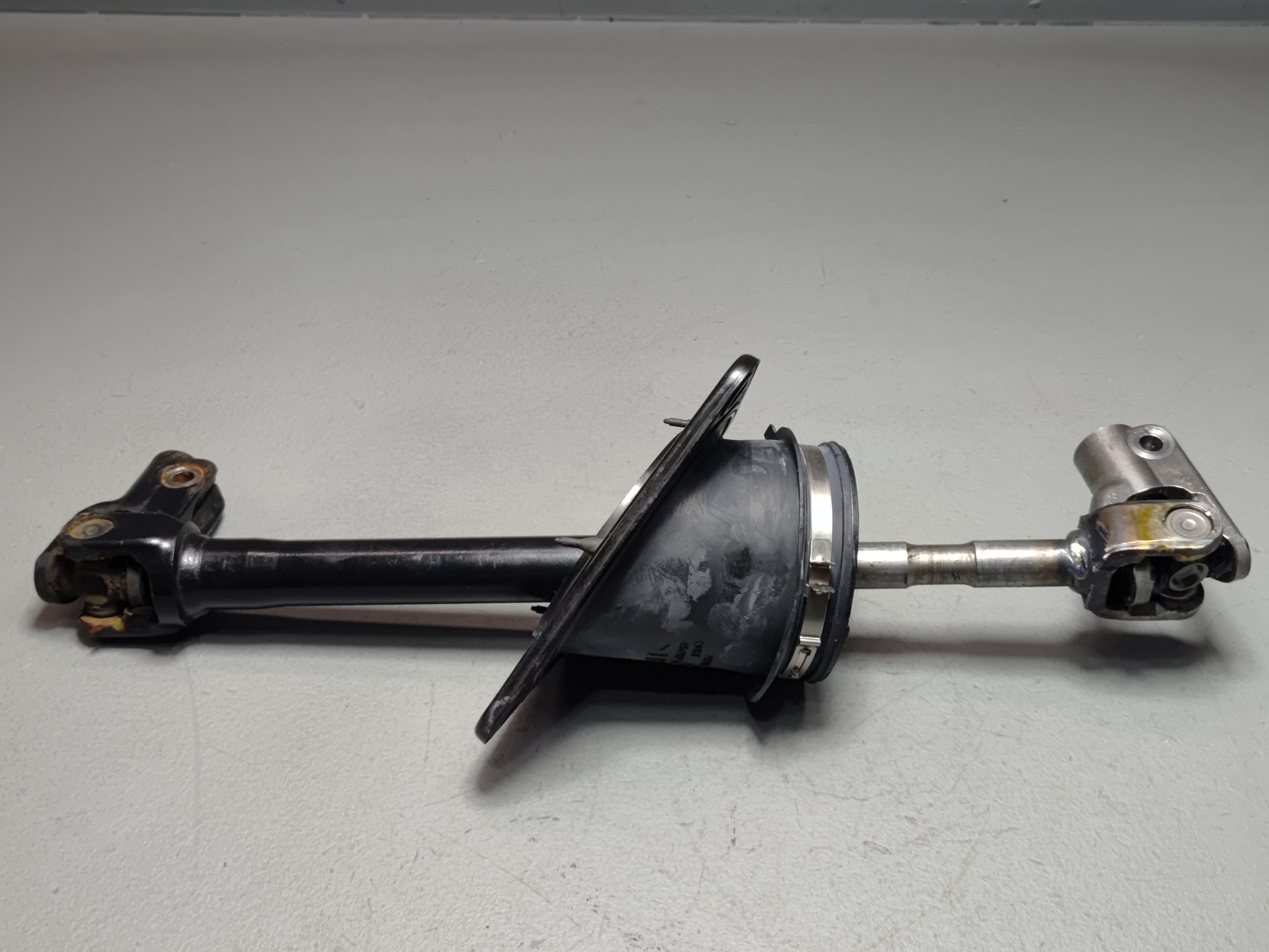 TOYOTA CAMRY STEERING COLUMN INTERMEDIATE LOWER SHAFT & COVER OEM 2018-2024