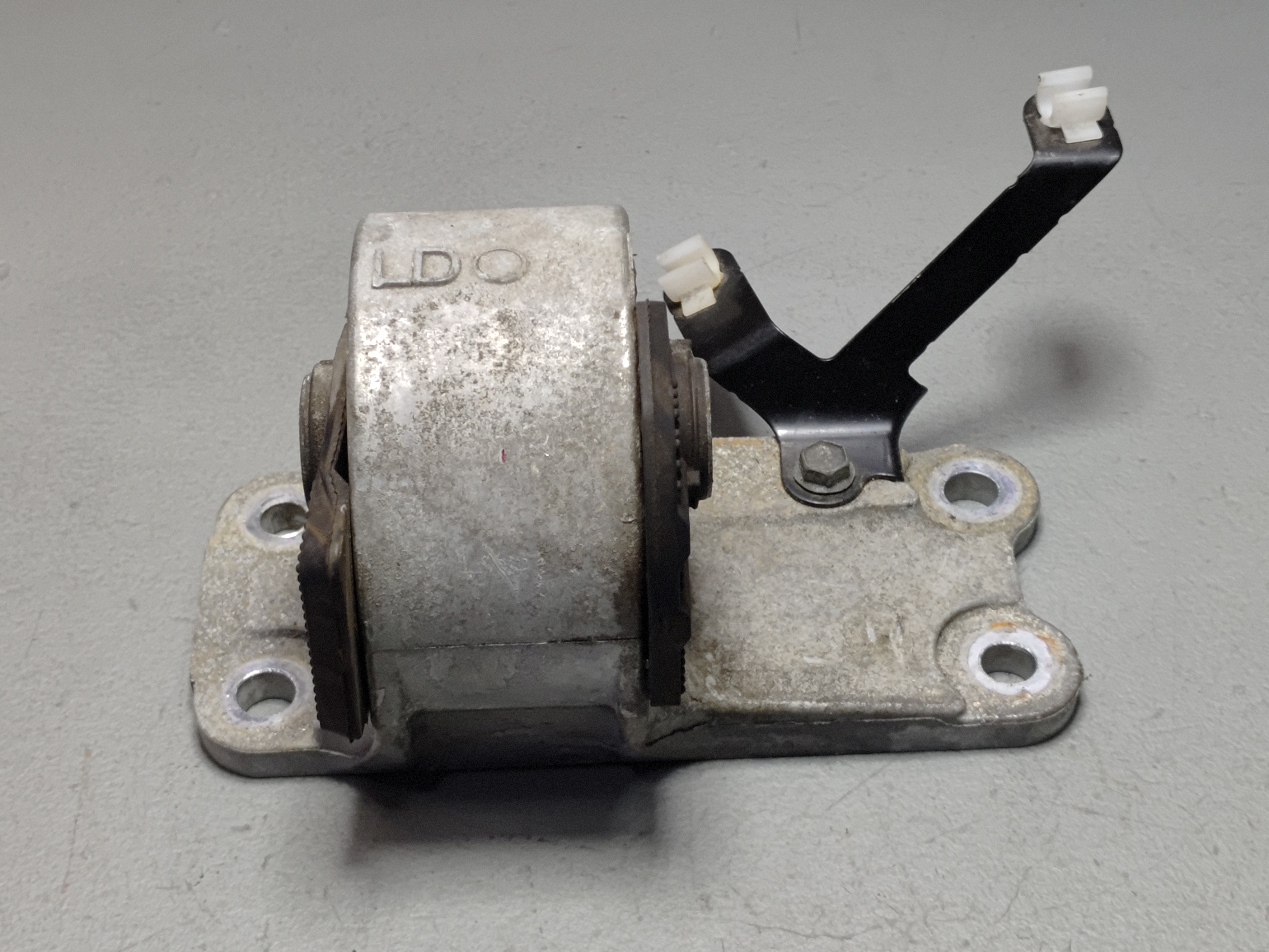 TOYOTA CAMRY 2.5L FWD DRIVER SIDE TRANSMISSION MOUNT BRACKET SUPPORT 2018-24 OEM