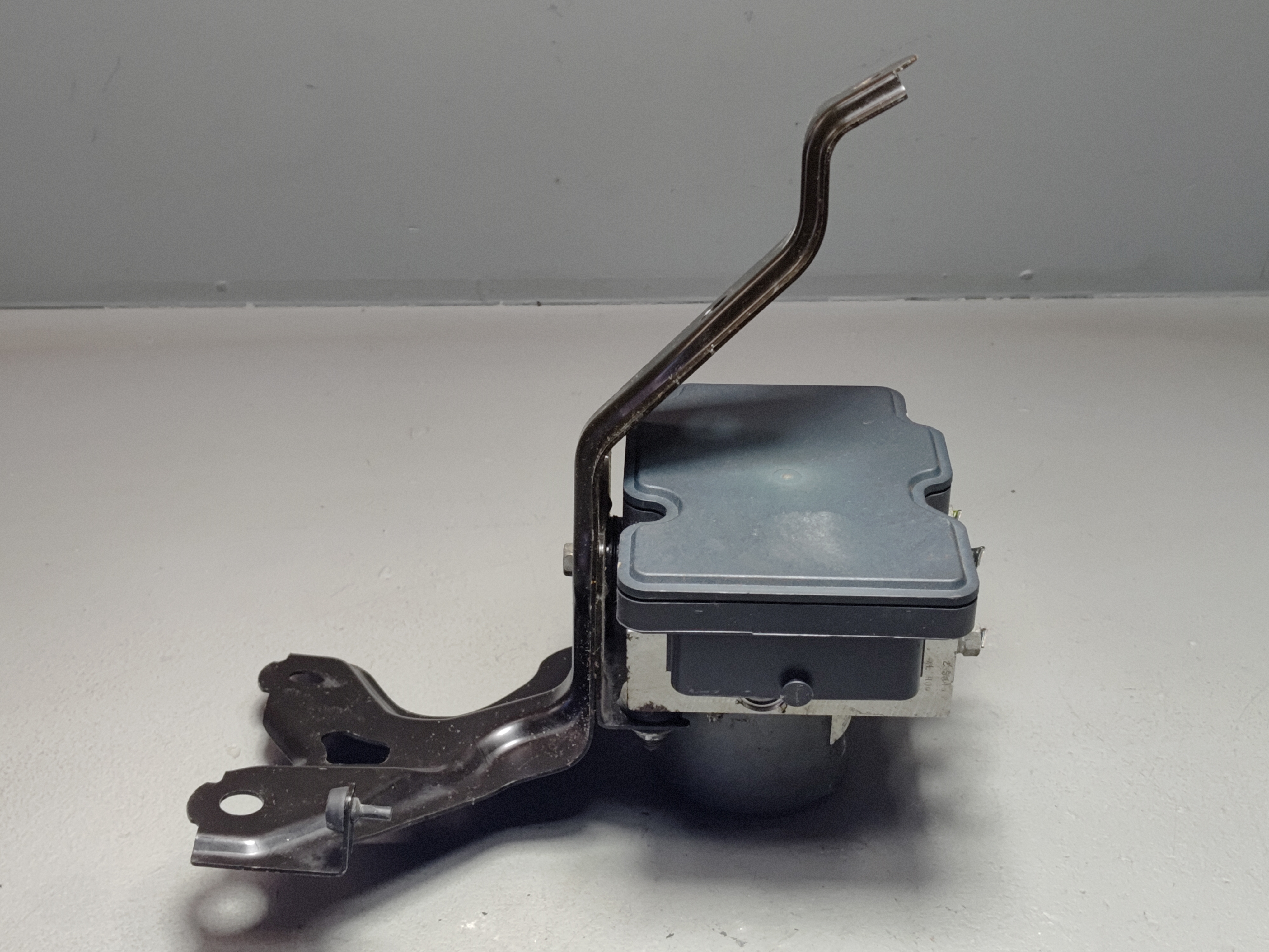 2018-2020 TOYOTA CAMRY 2.5L ABS PUMP ANTI LOCK BRAKE CONTROL UNIT OEM