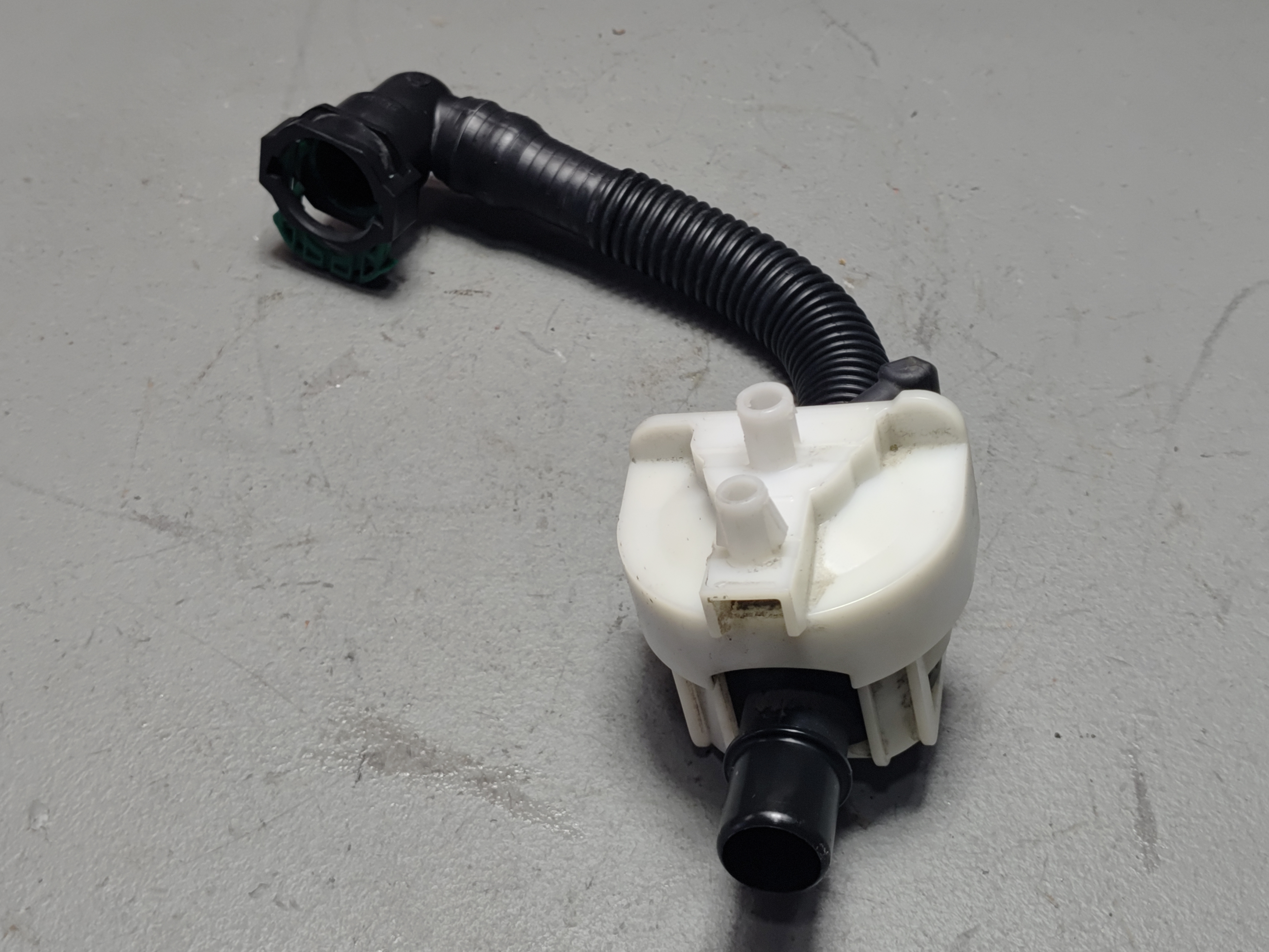 2019-2021 Toyota Avalon FWD Fuel Tank Vent Valve OEM