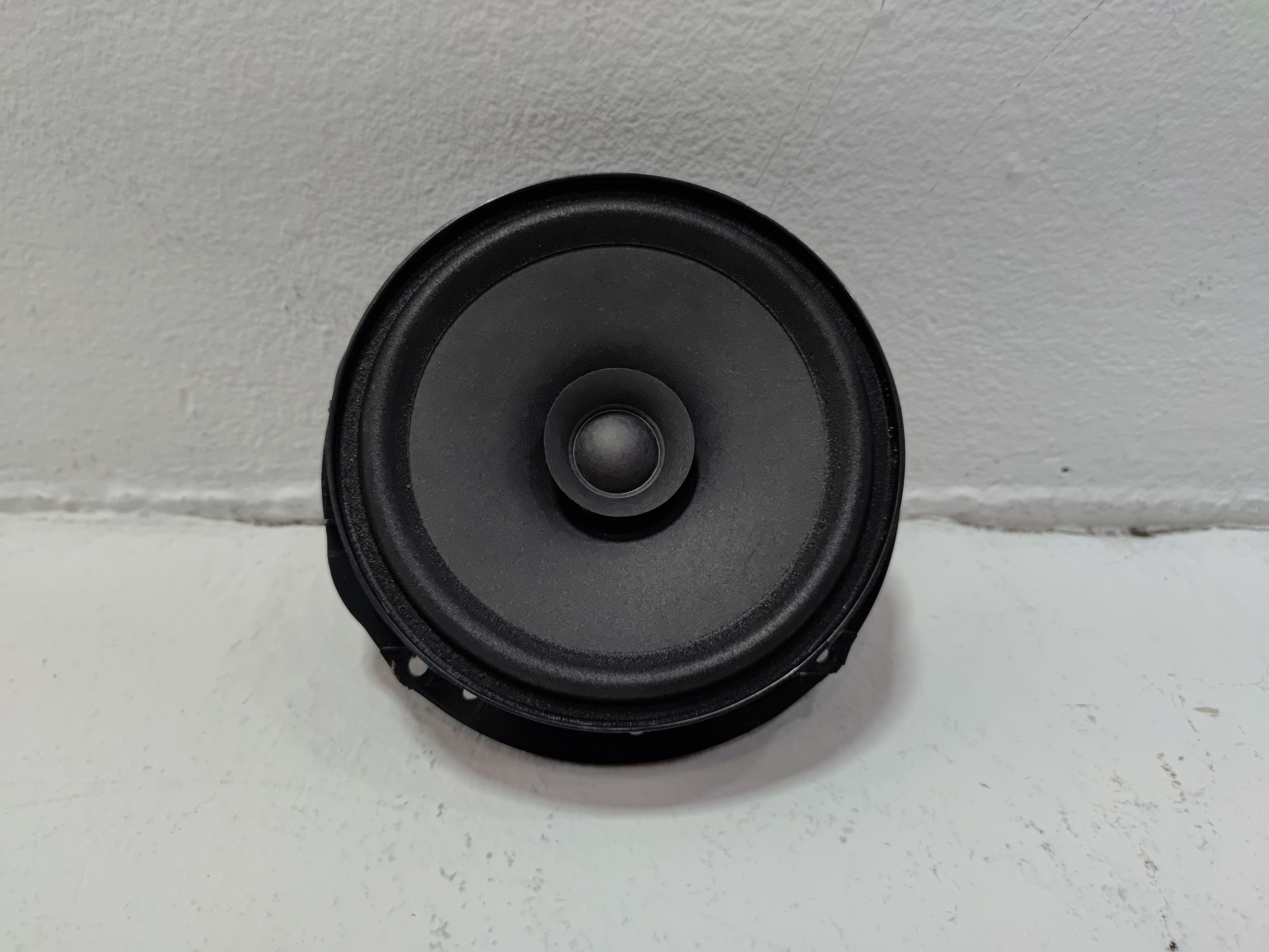 2018-2025 VOLKSWAGEN ATLAS REAR LEFT OR RIGHT DOOR AUDIO SPEAKER OEM