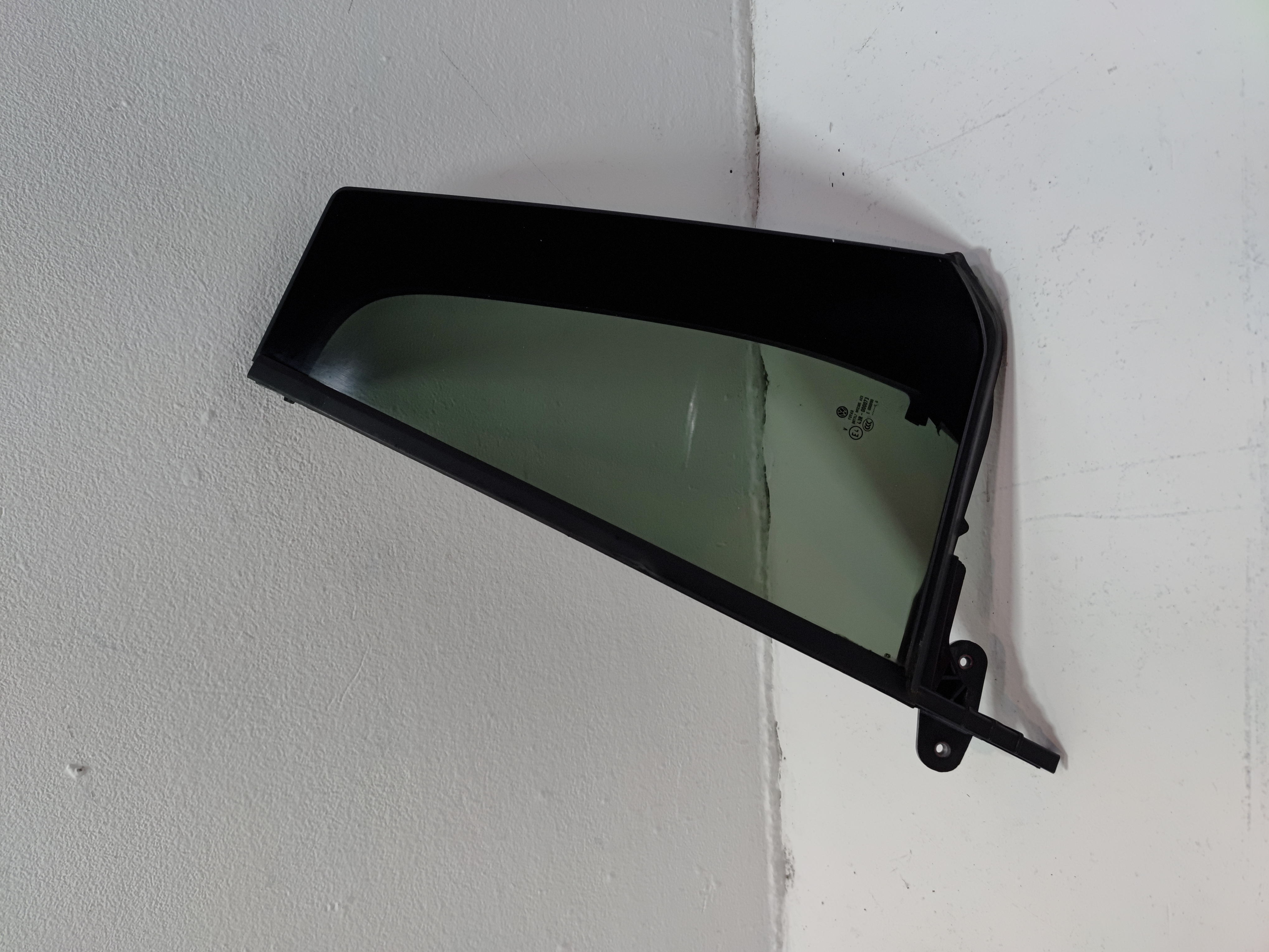 2018-2025 VOLKSWAGEN ATLAS REAR LEFT DRIVER SIDE DOOR FIXED WINDOW GLASS OEM