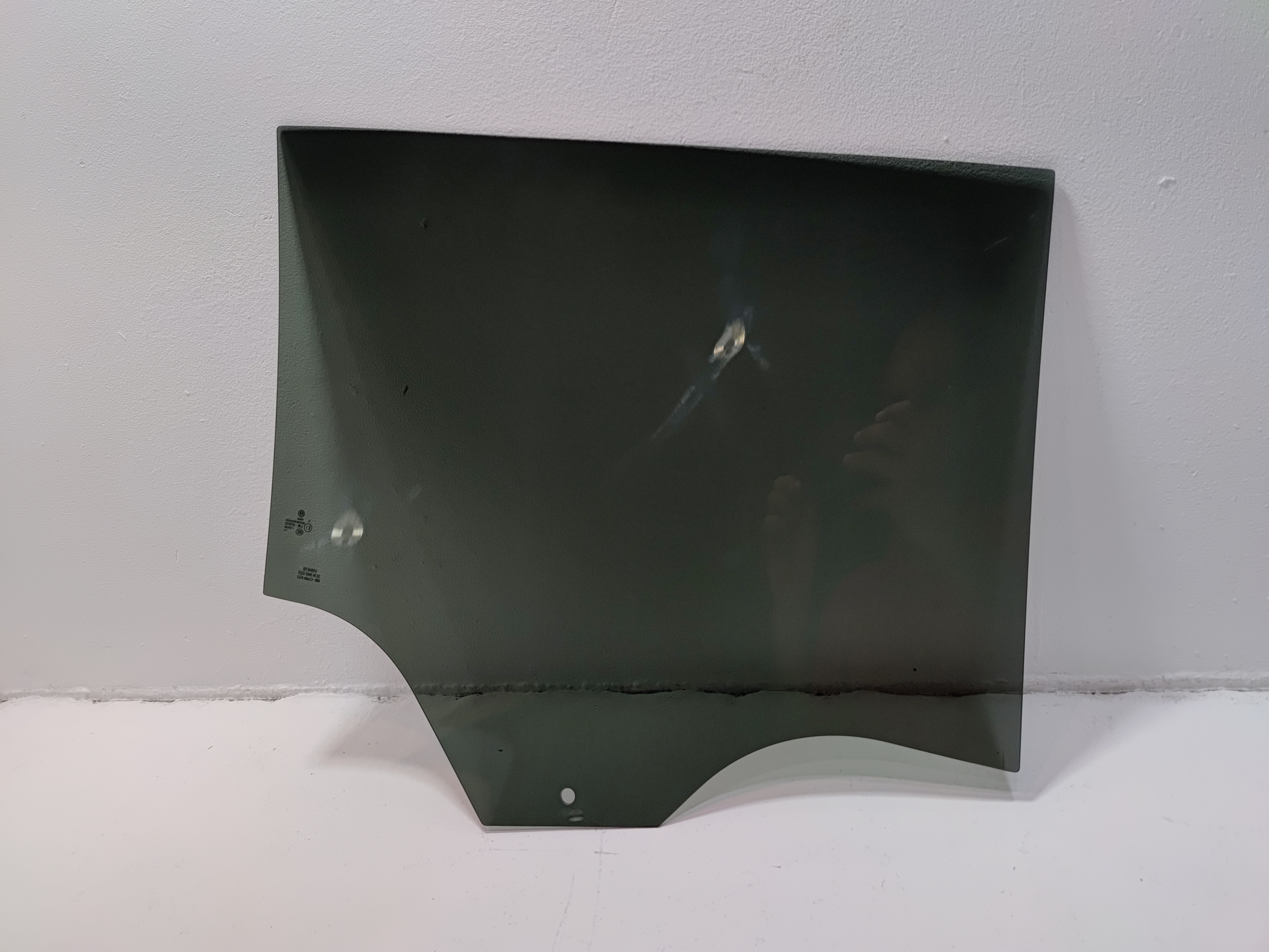 2018-2025 VOLKSWAGEN ATLAS REAR LEFT DRIVER SIDE DOOR WINDOW GLASS OEM