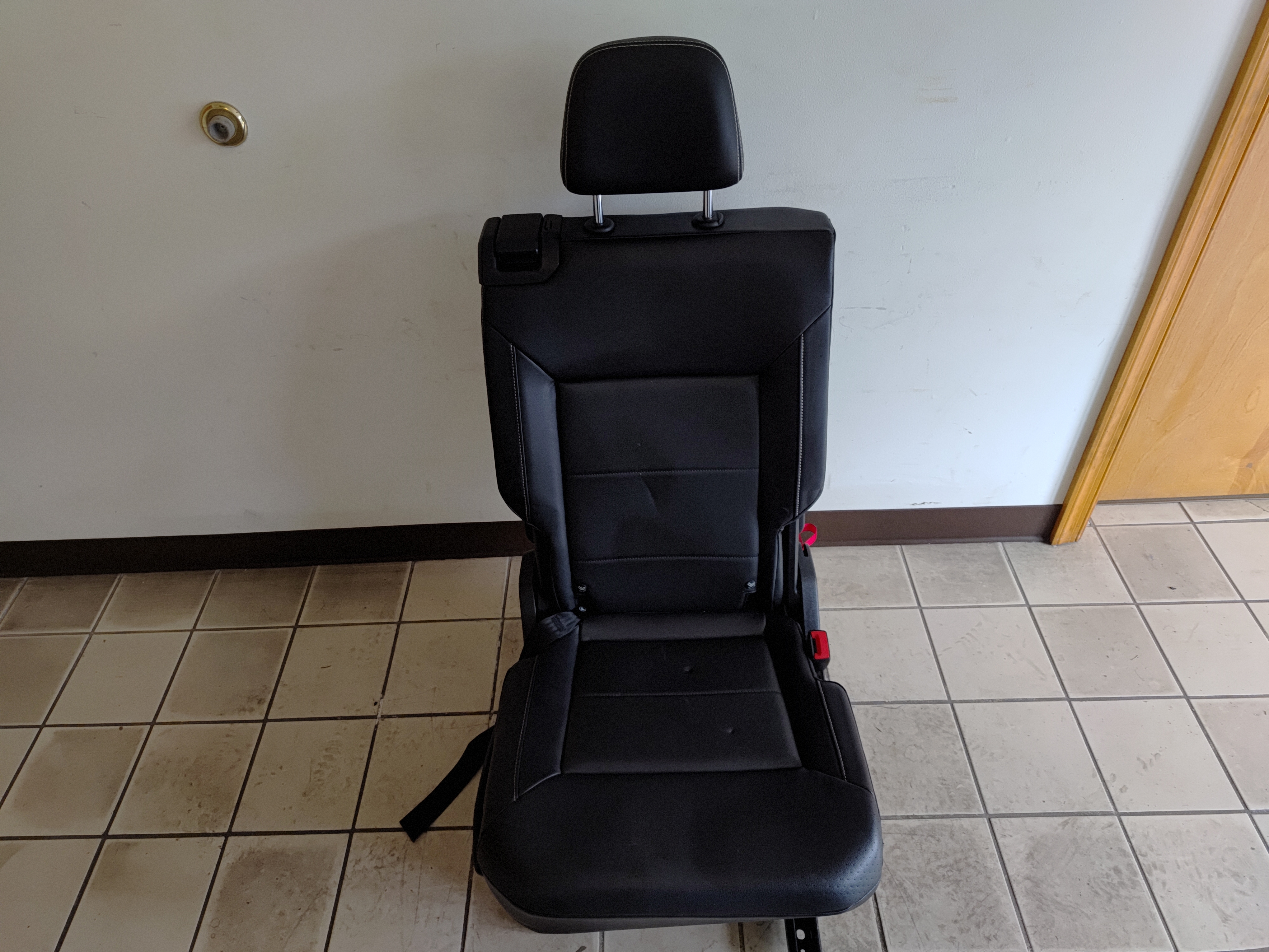 2021 VOLKSWAGEN ATLAS REAR 2ND ROW PASSENGER SIDE SEAT CUSHION BLACK OEM