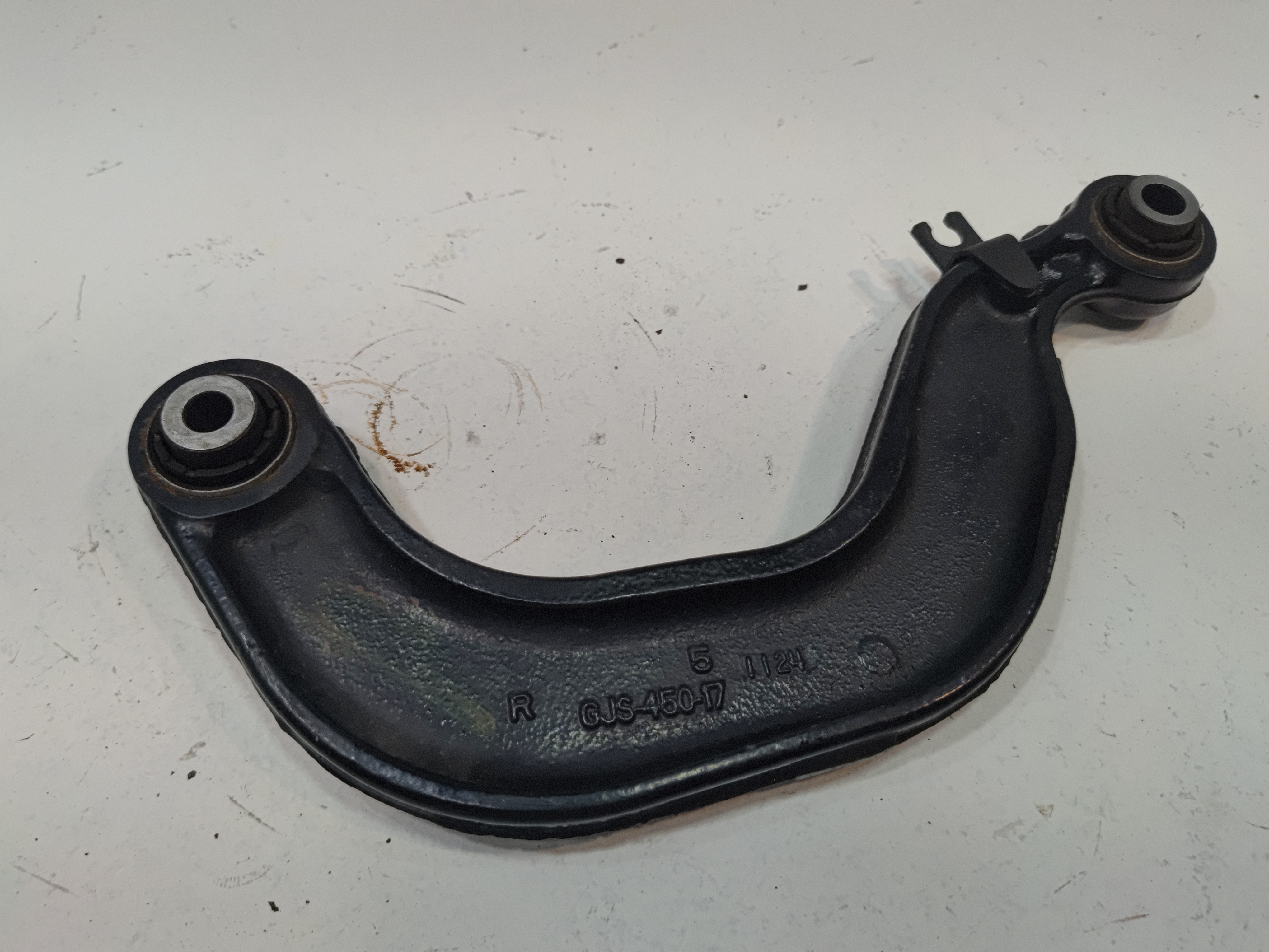 2018-2025 VOLKSWAGEN ATLAS REAR RIGHT OR LEFT SIDE UPPER CONTROL ARM OEM