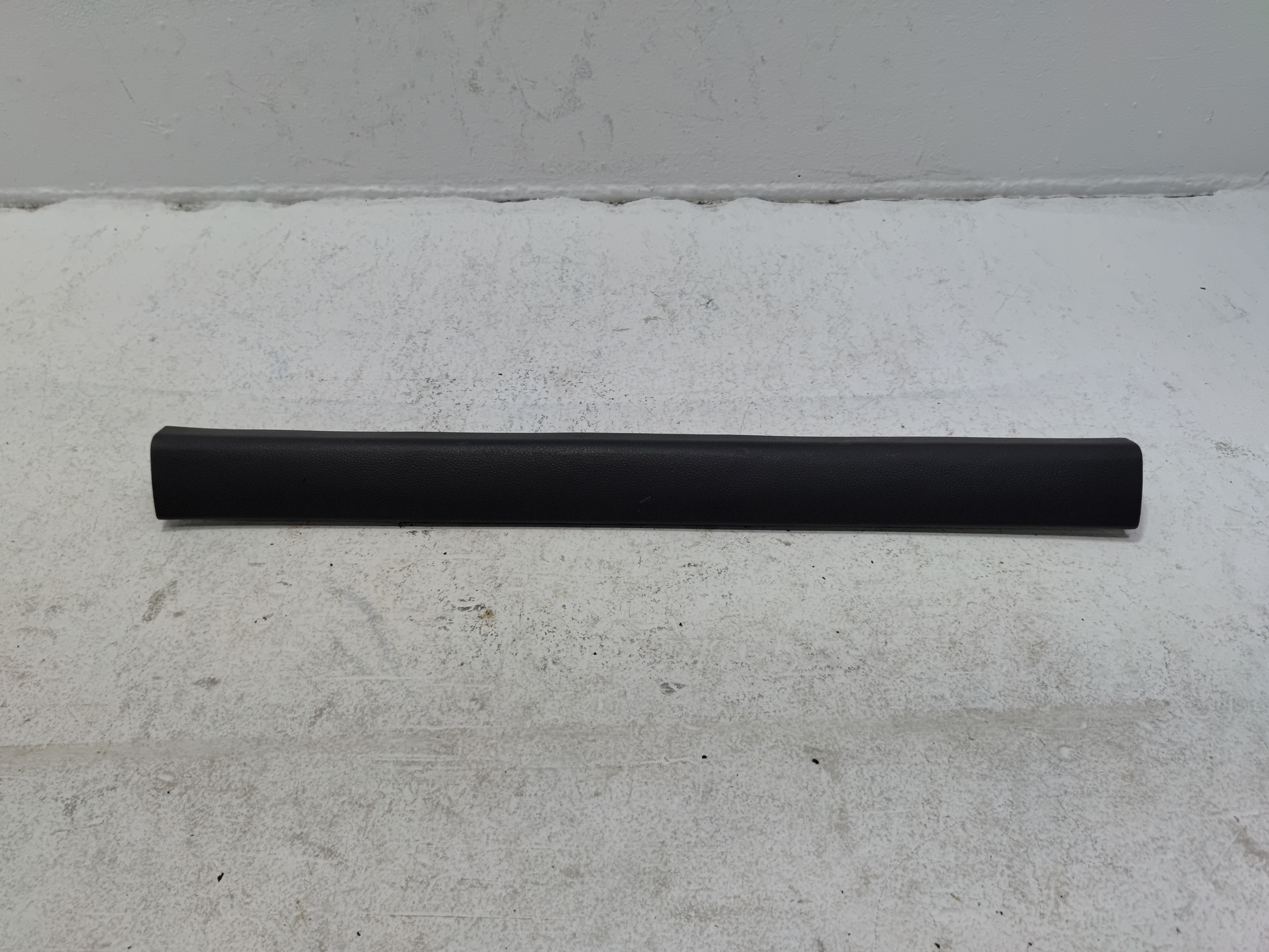 2016-2021 Honda Civic Sedan Front Passenger Side Door Sill Scuff Plate Cover OEM