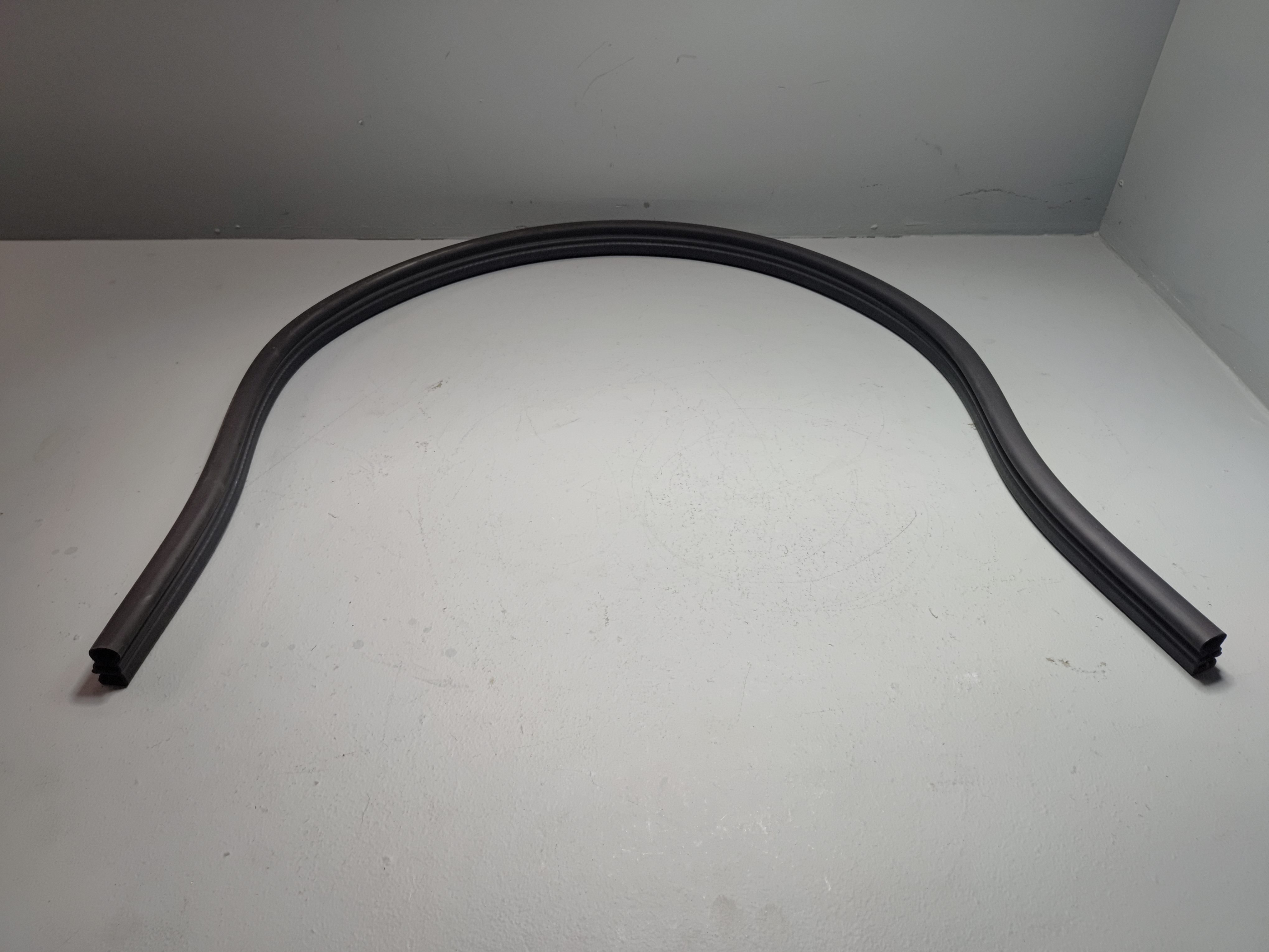 2021-2025 Volkswagen Atlas Front Hood Bonnet Rearward Weatherstrip Seal OEM