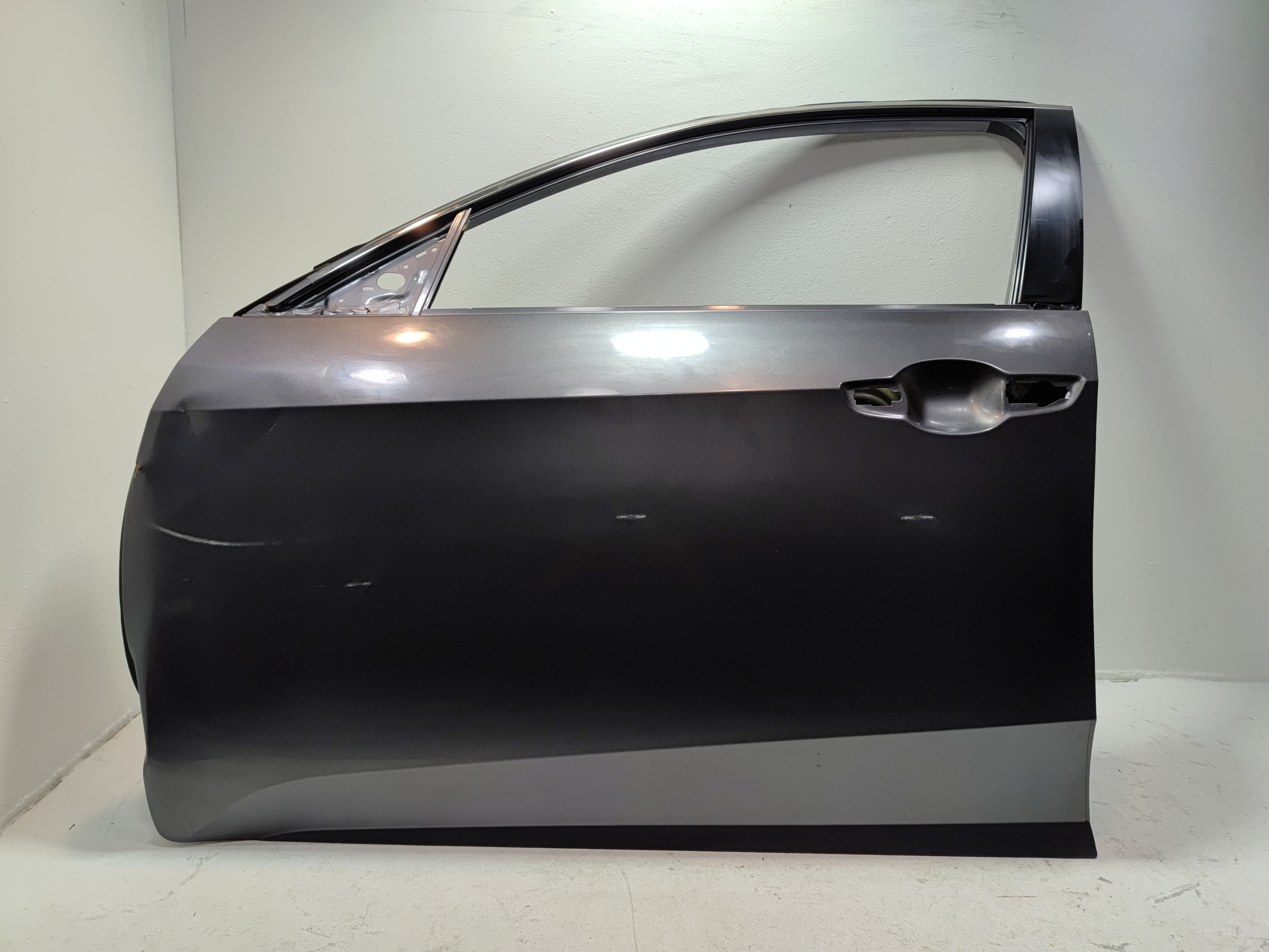 DEFECT! Honda Civic Sedan 2016-2021 Front Driver Side Door Shell *NH797M* OEM