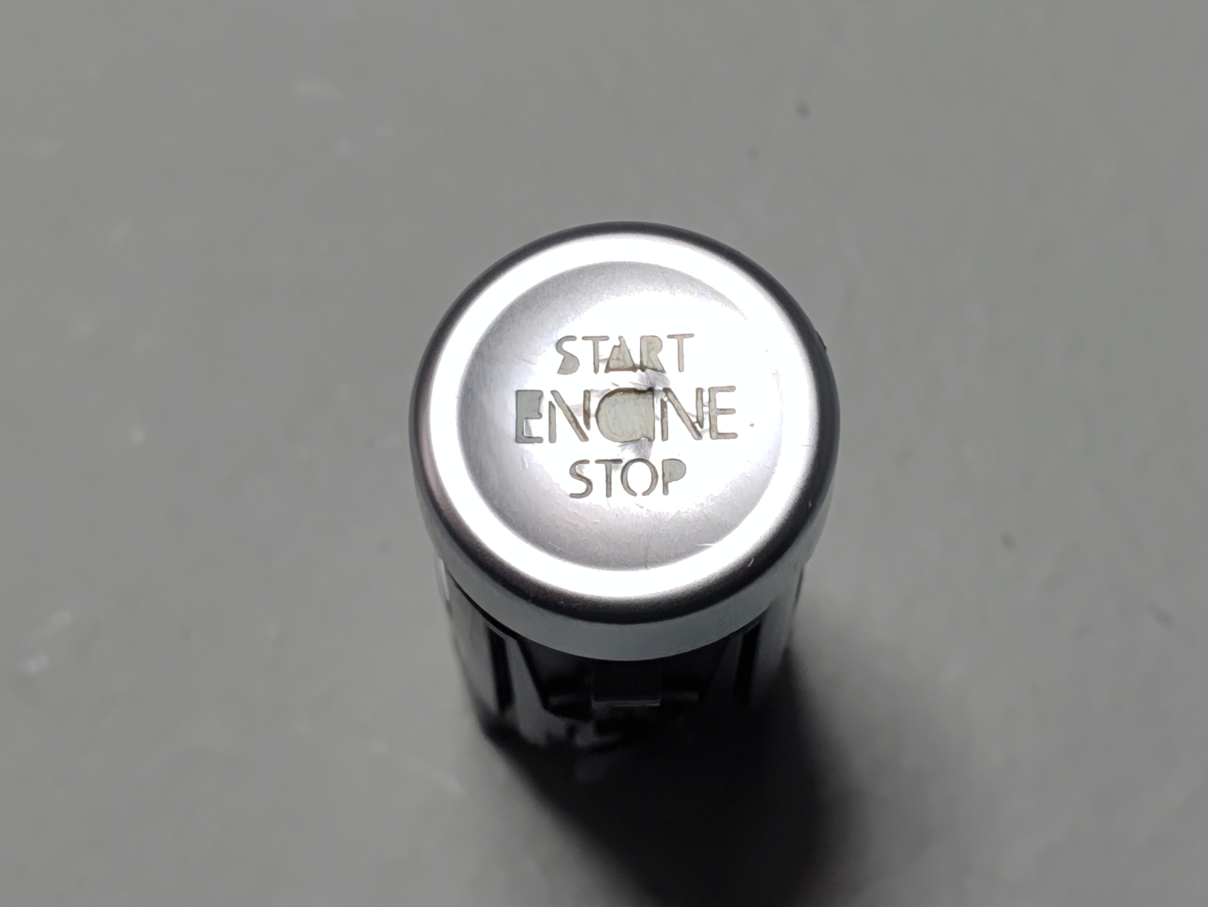 2018-2023 VOLKSWAGEN ATLAS ENGINE IGNITION START STOP SWITCH BUTTON OEM