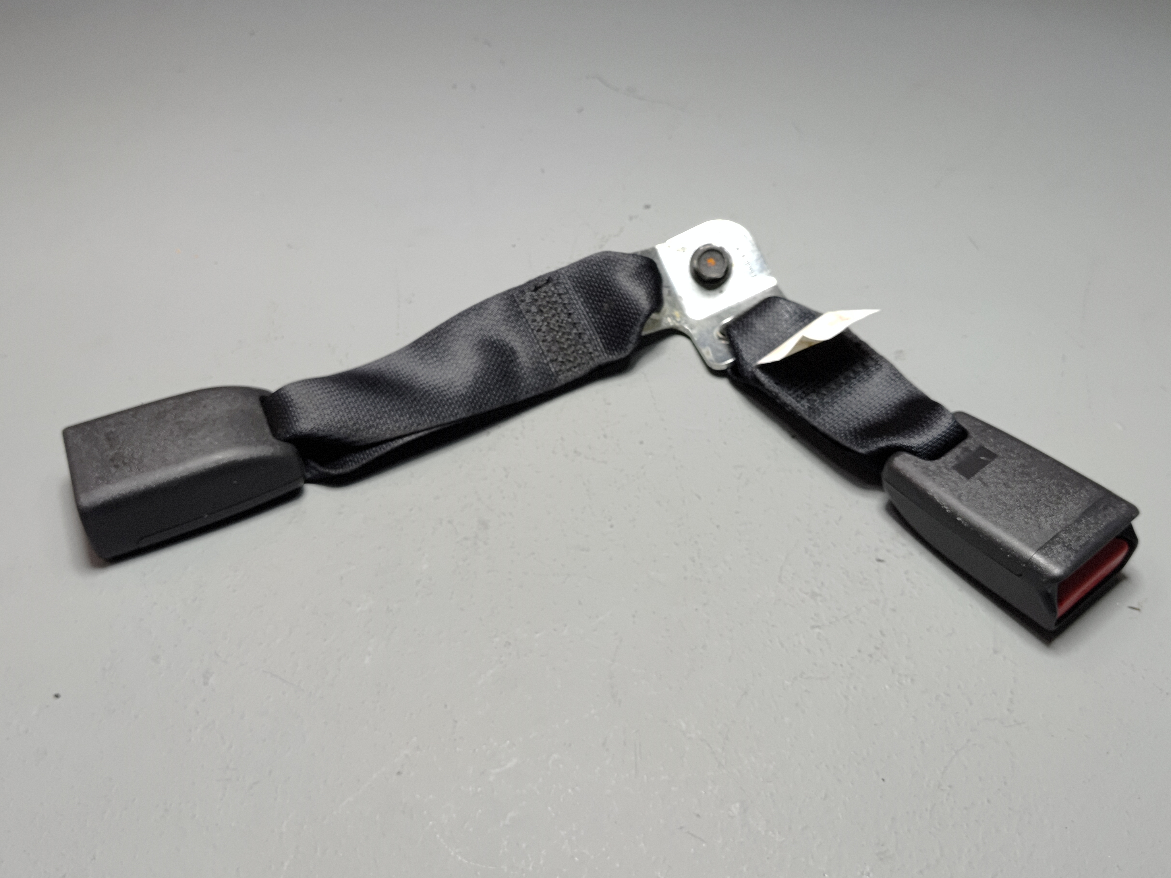 2016-2021 HONDA CIVIC REAR RIGHT PASSENGER SEAT BELT BUCKLE BLACK OEM