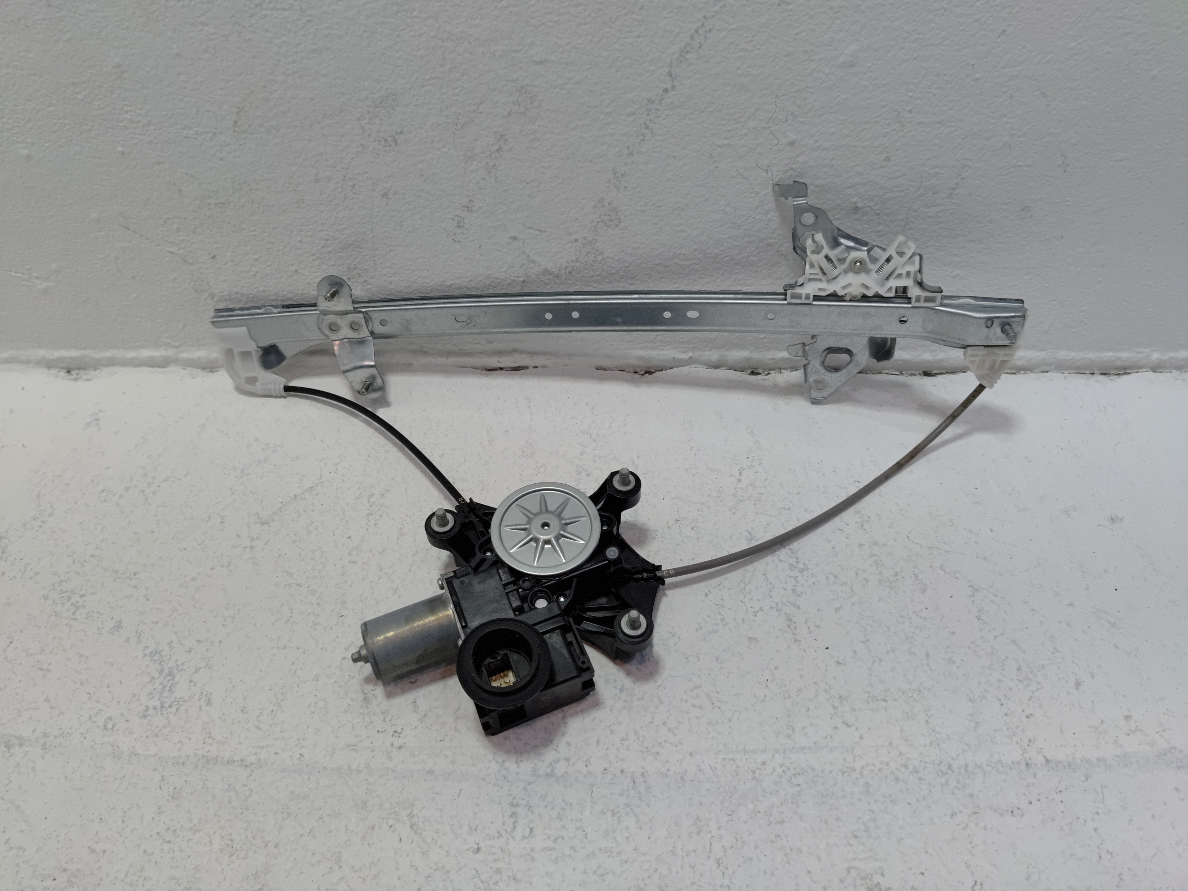 TOYOTA RAV4 2019-2021 REAR PASSENGER SIDE DOOR WINDOW REGULATOR W/ MOTOR OEM