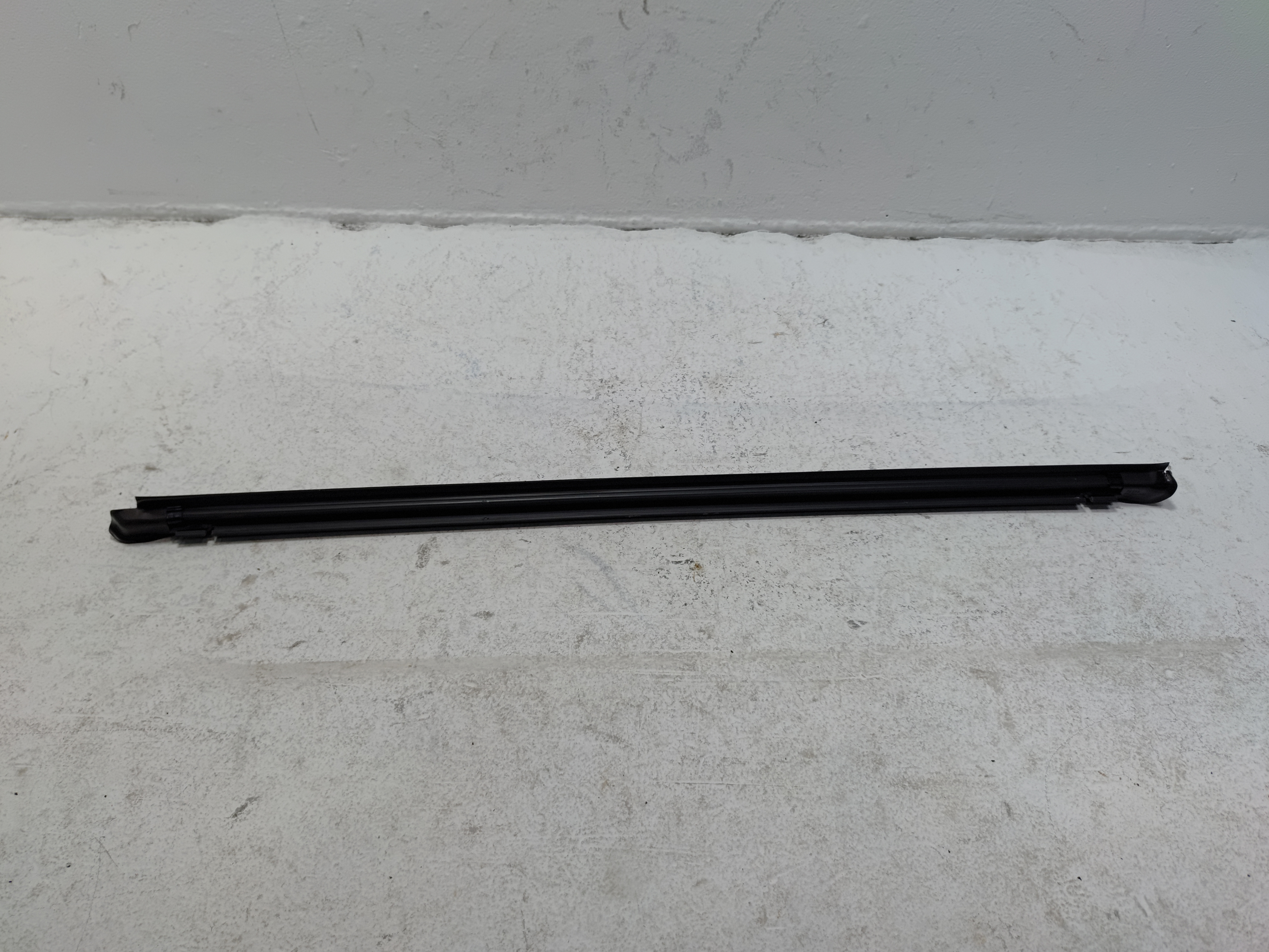 16-2021 HONDA CIVIC FRONT PASSENGER DOOR WINDOW INNER BELT WEATHERSTRIP SEAL OEM