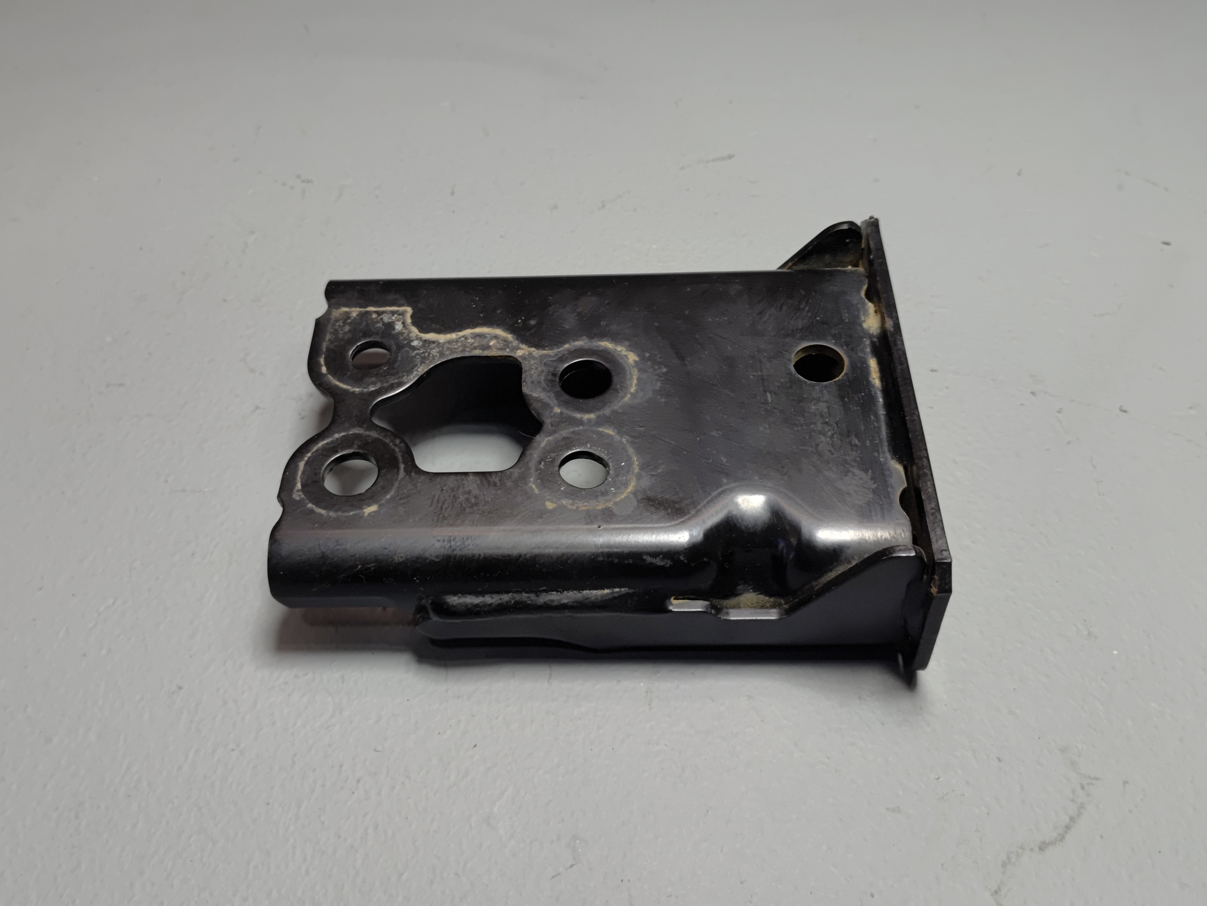 19-2025 Toyota RAV4 Hybrid AWD Transmission Transaxle Mount Support Bracket OEM