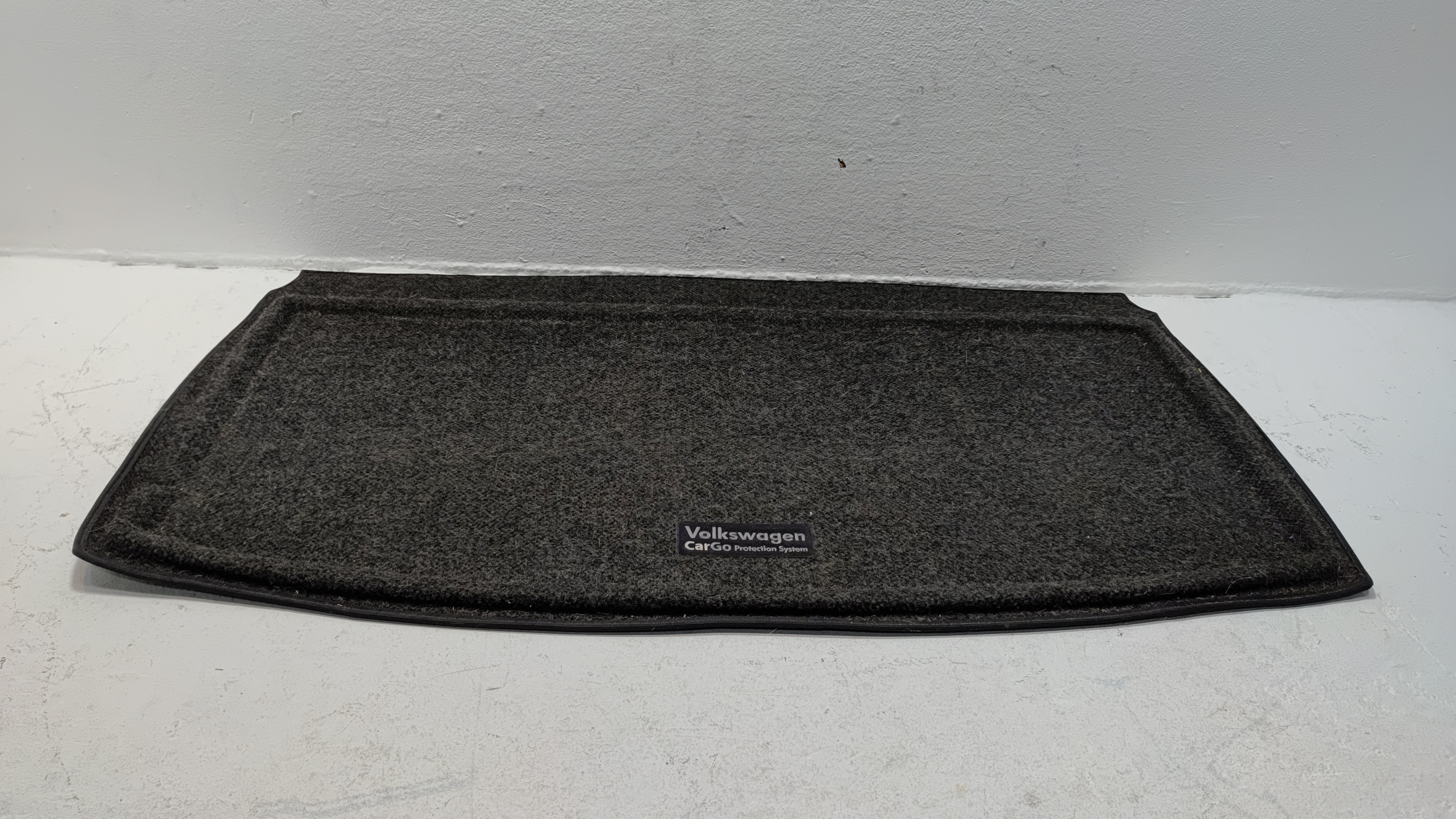 2018-2025 Volkswagen Atlas Heavy Duty Trunk Liner With Cargo Blocks OEM