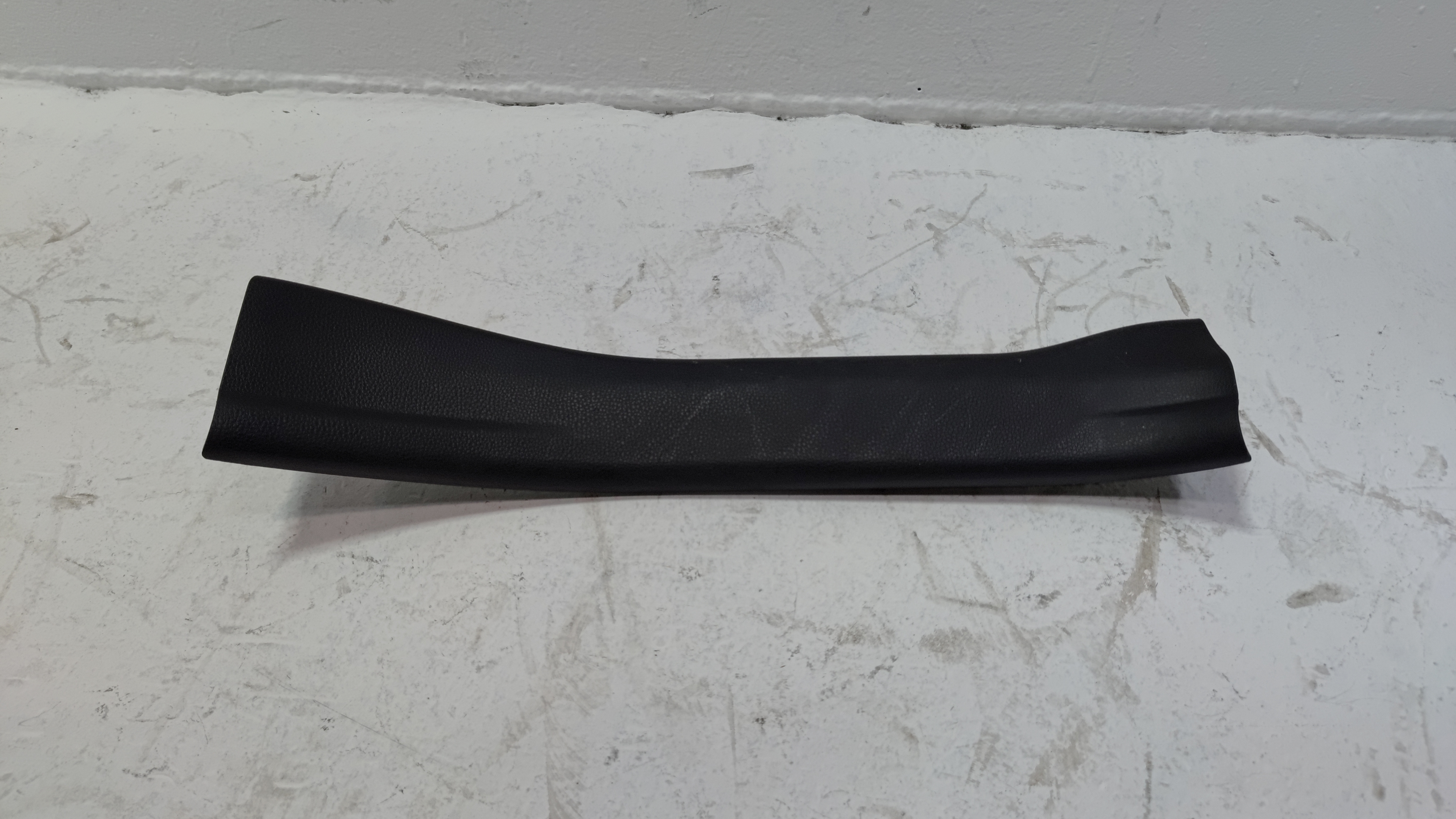 2019-2025 TOYOTA RAV4 HYBRID REAR PASSENGER SIDE DOOR SILL SCUFF PLATE COVER OEM