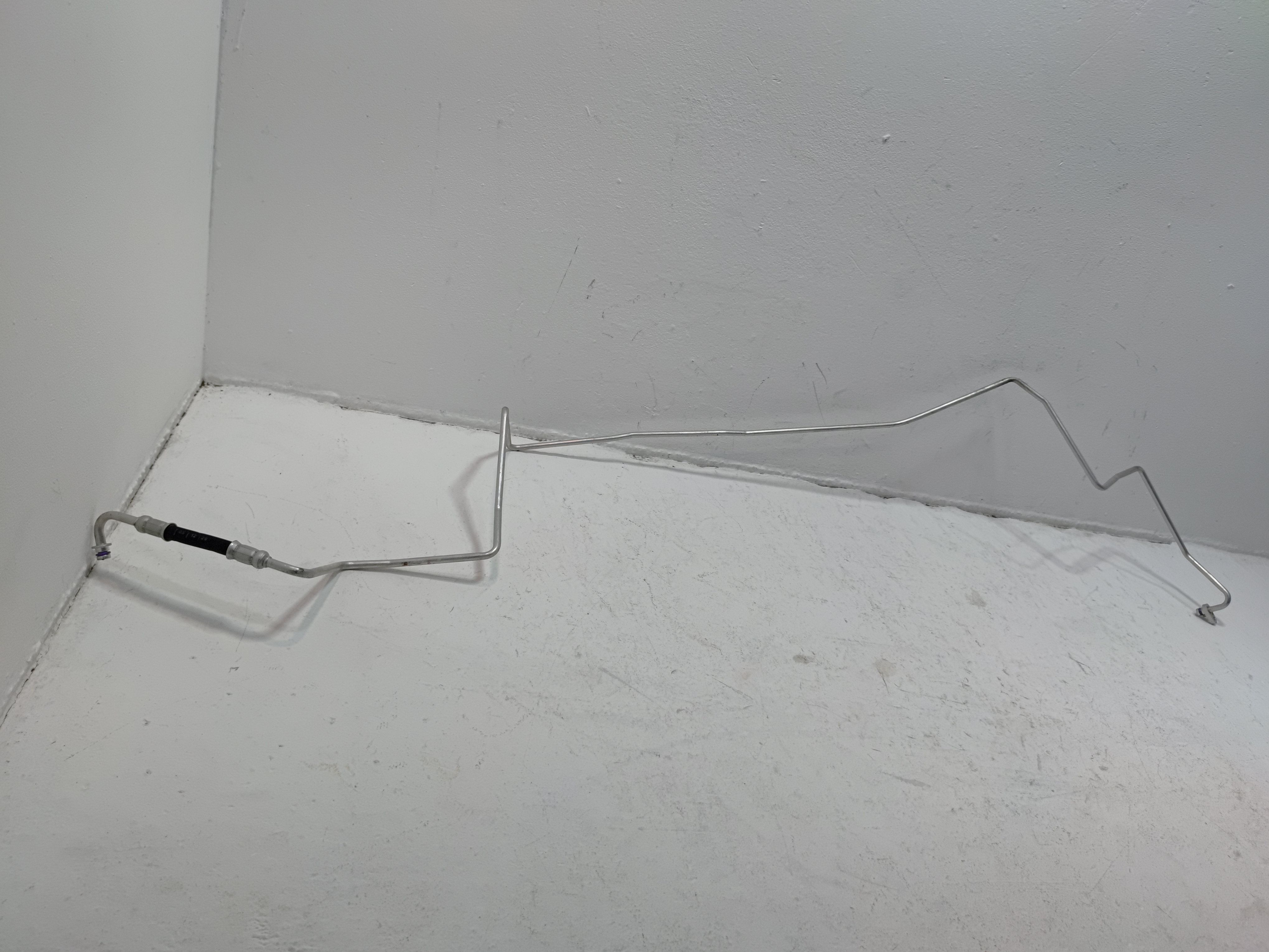 VOLKSWAGEN ATLAS 2021 - 2025 AC AIR CONDITIONING REAR HOSE TUBE LINE PIPE OEM