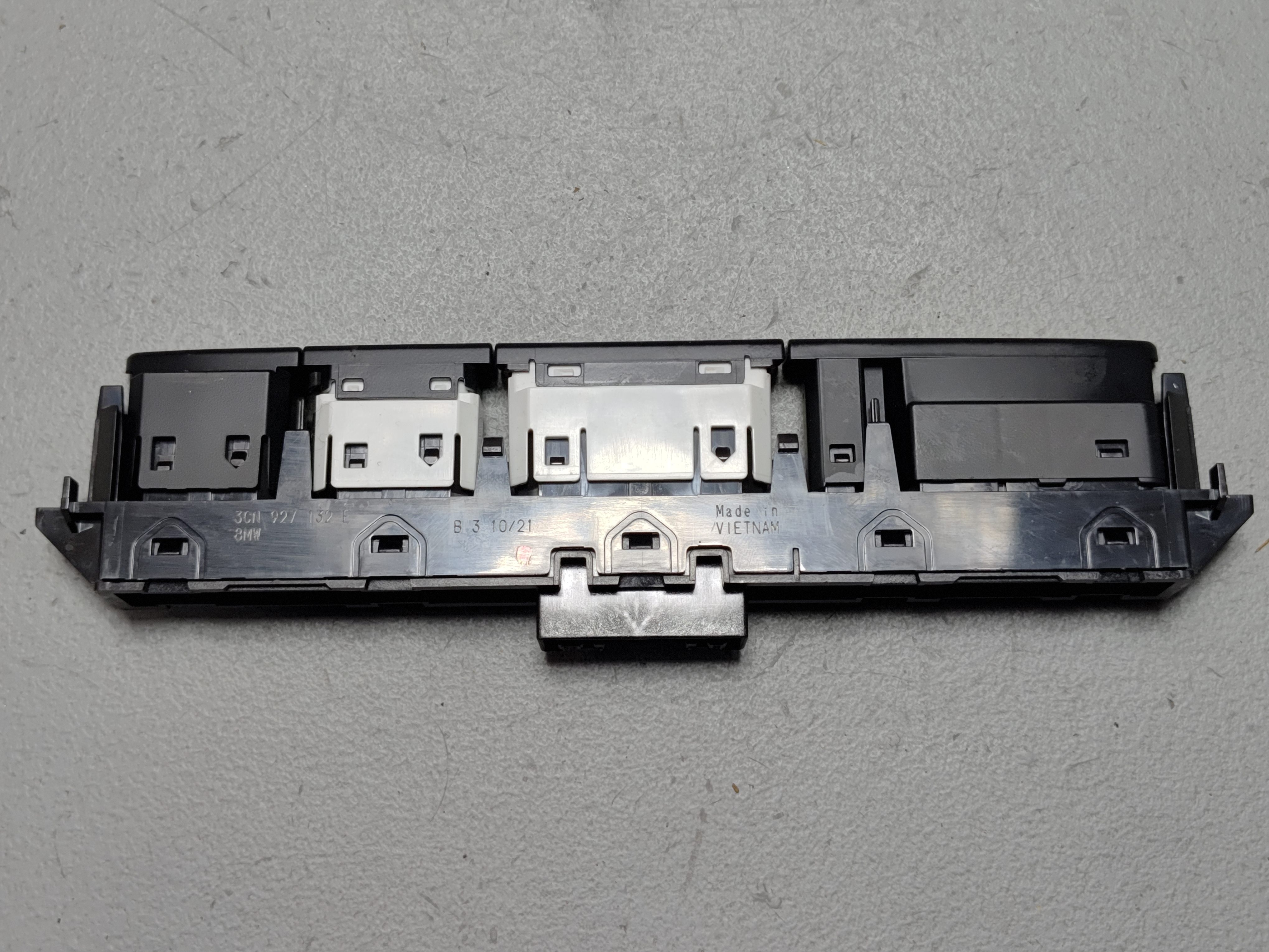 2018-2023 Volkswagen Atlas Multifunctional Switch Hazard Switch OEM