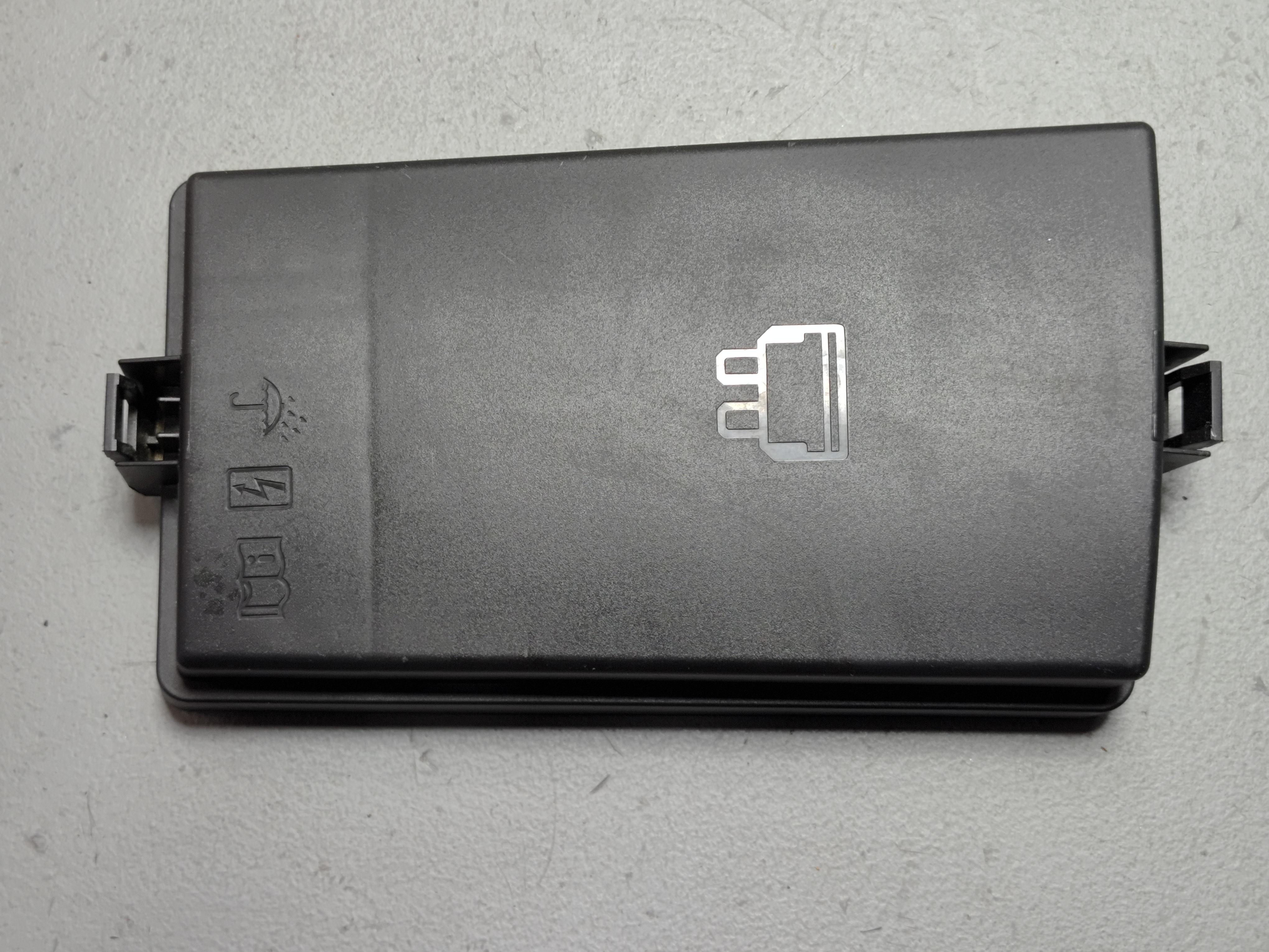 2020-25 Volkswagen Atlas Cross Sport Engine Compartment Fuse Box Upper Cover OEM