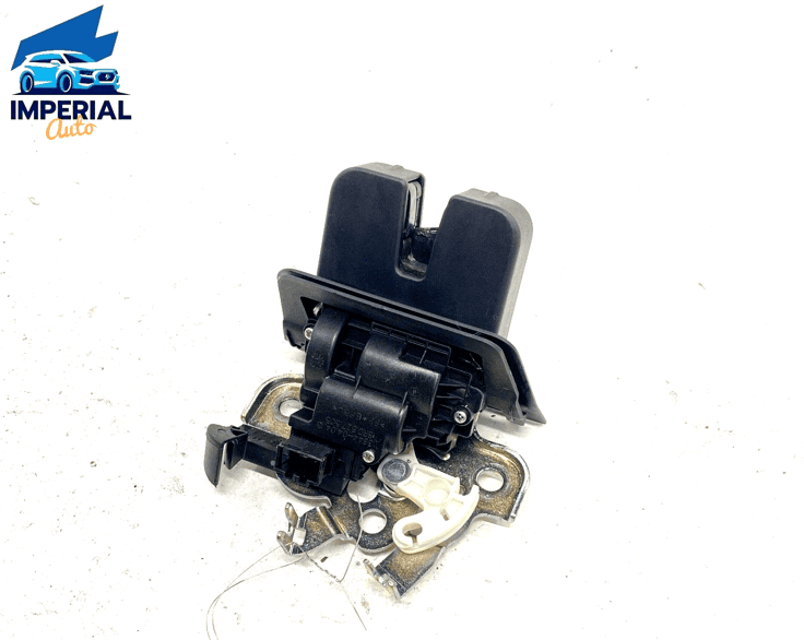 2015-2018 AUDI Q3 TRUNK LATCH GATE LOCK ASSEMBLY OEM