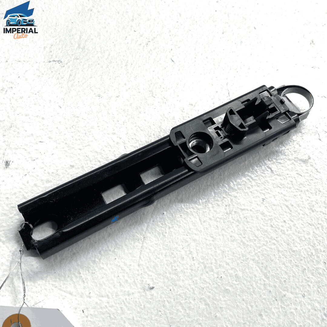 2007-2012 Mercedes X164 GL450 Front Left Right Seat Belt Height Adjuster OE