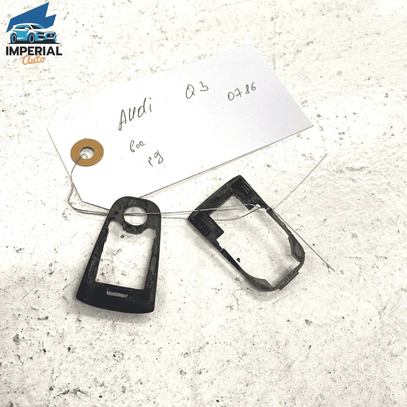 15-18 AUDI Q3 FRONT LEFT DRIVER DOOR OUTSIDE GASKET KIT OEM 8T0837211 8T083