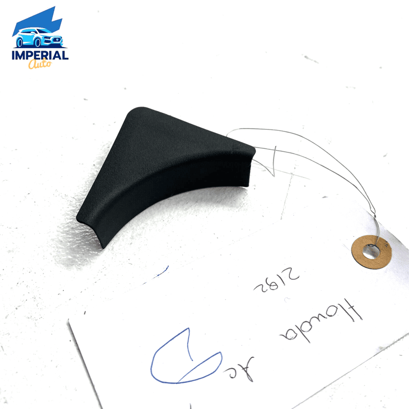 18-20 HONDA ACCORD FRONT RIGHT DOOR CENTER CORNER TRIM GARNISH OEM 72456-TV