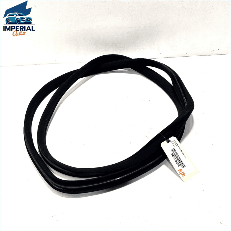 07-13 MERCEDES S550 W221 REAR PASSENGER SIDE DOOR BODY WEATHERSTRIP SEAL OE