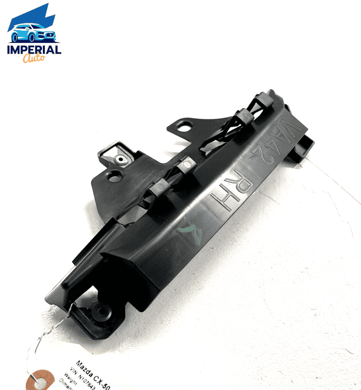 2023 MAZDA CX-50 CENTER B PILLAR PASSENGER SIDE UPPER BRACKET STAY SUPPORT 