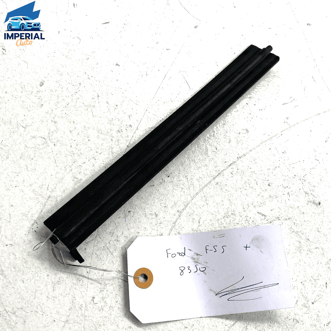 2013-2018 Ford Focus ST Radiator Fan Shutter Air Deflector BM51-8472-A OEM