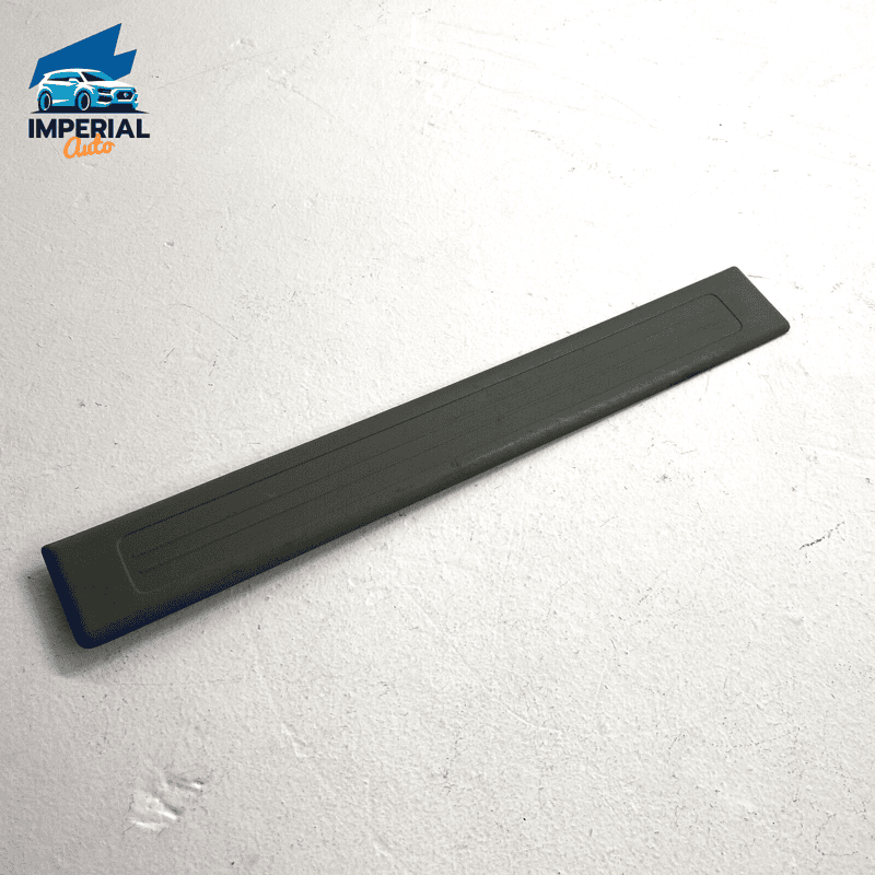 2007-2012 MERCEDES GL450 FRONT LEFT DRIVER SIDE LOWER SCUFF PLATE TRIM OUTE