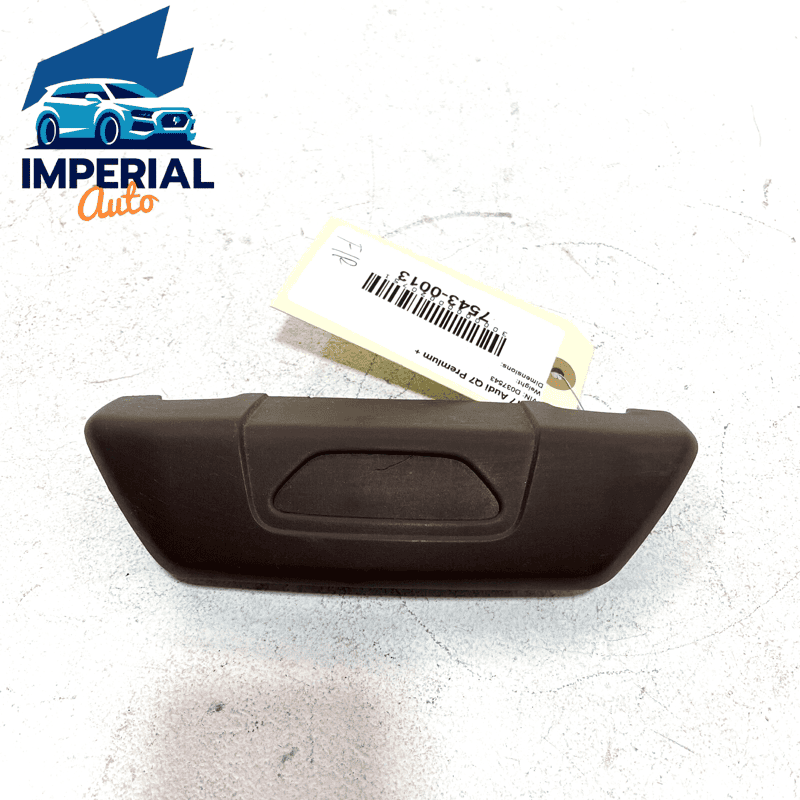 2017-2019 AUDI Q7 PREMIUM PLUS FRONT RIGHT SEAT HEADREST BRACKET OUTER COVE