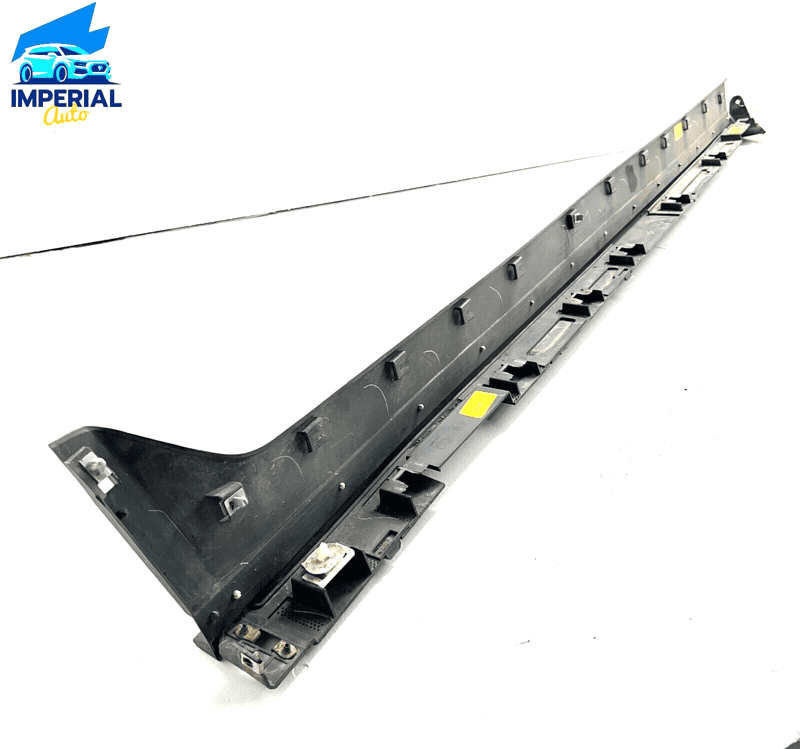 2018-2023 GMC TERRAIN LEFT DRIVER SIDE ROCKER PANEL MOLDING SKIRT TRIM OEM