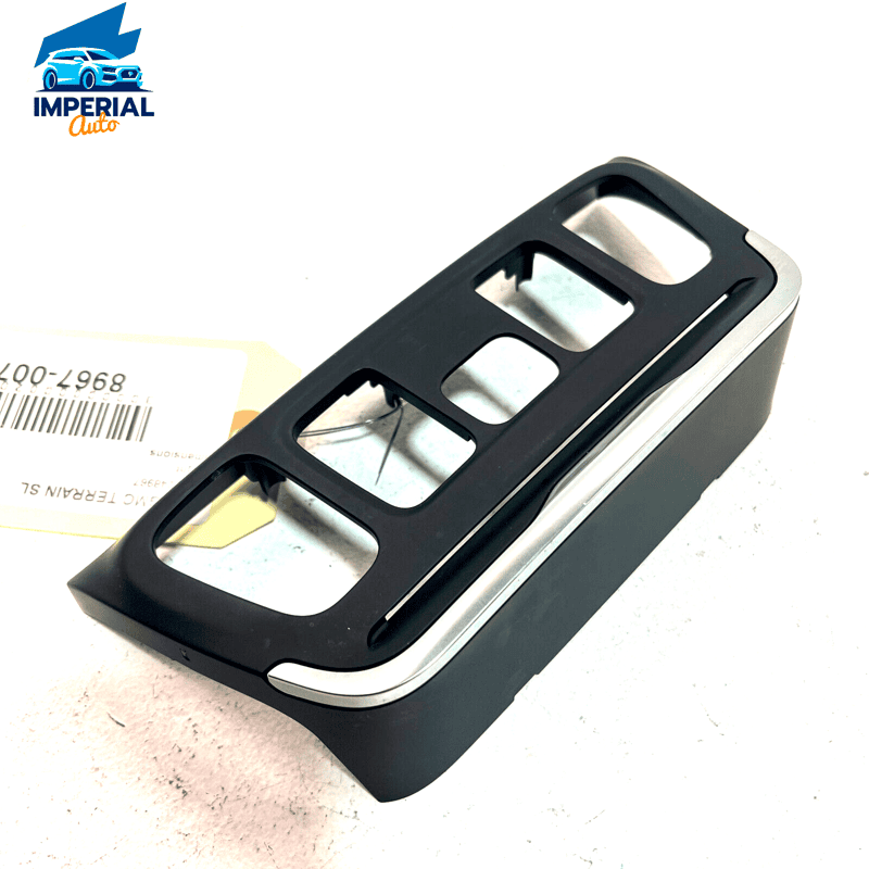 SCRATCHED! 2018-21 GMC TERRAIN CENTER CONSOLE GEAR SWITCH SHIFTER COVER TRI