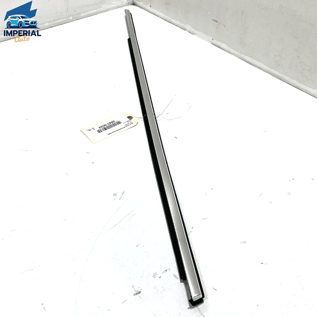 2017-2023 Audi Q7 Premium Rear Passenger Side Door Window Glass Belt Moldin
